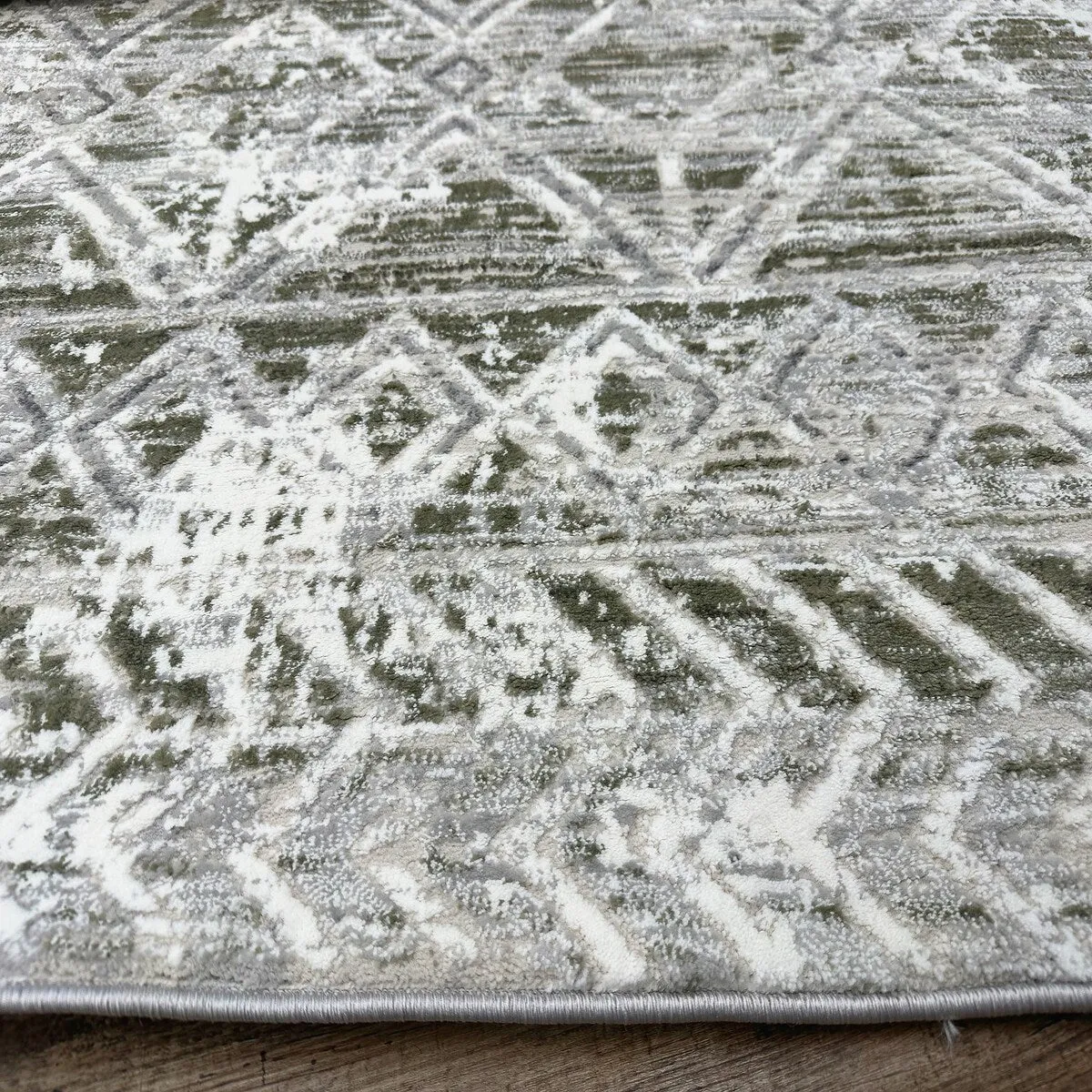 Admire Home Living Lucio 1243 Transitional Geometric Area Rug