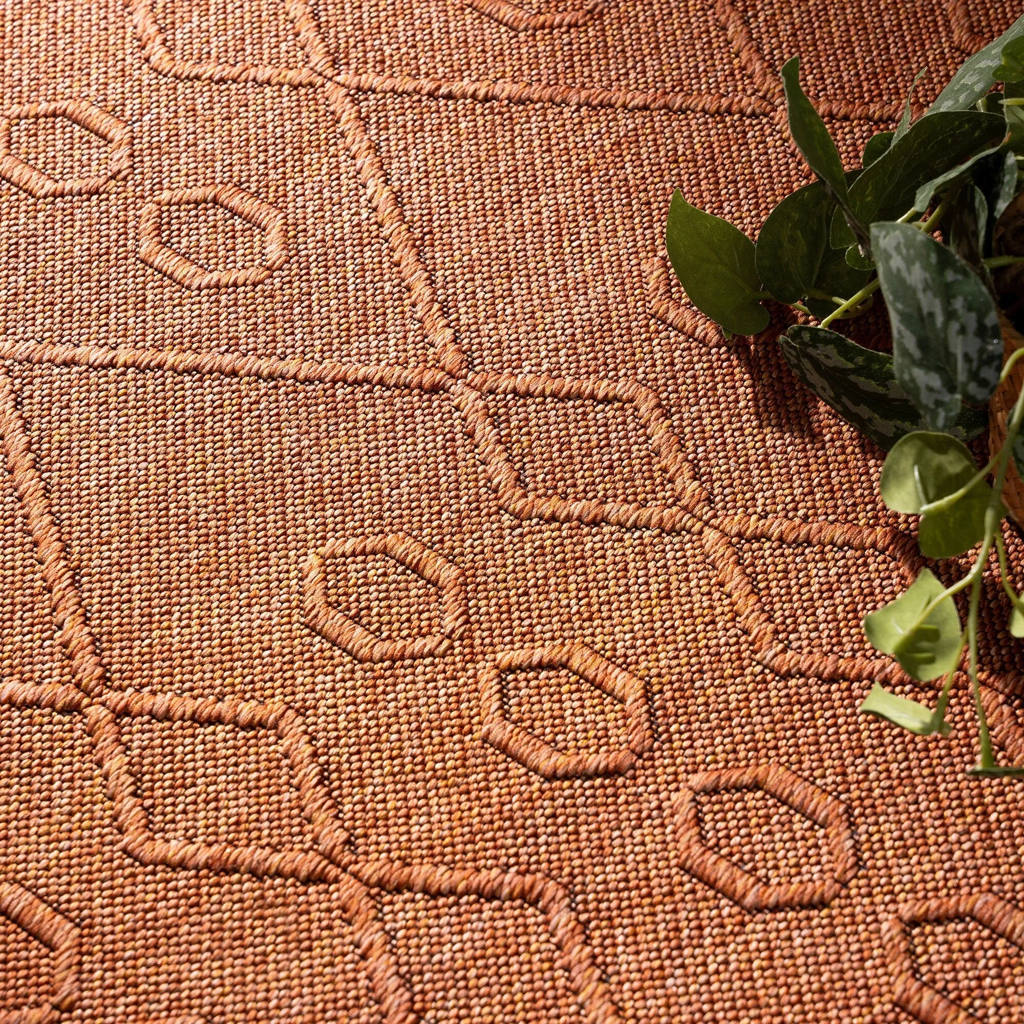 Alameda Solid Color Geometric Machine Washable Indoor Area Rug
