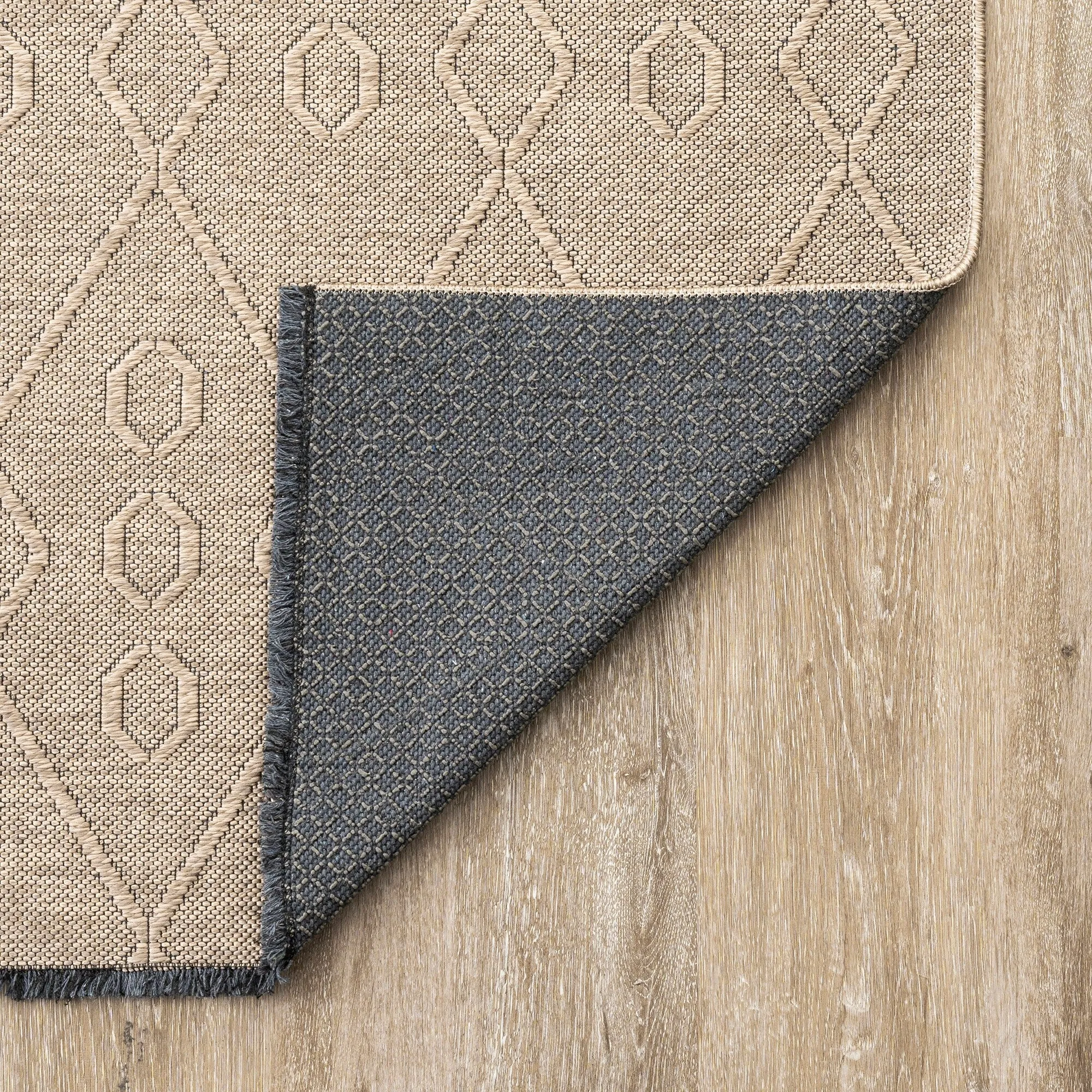Alameda Solid Color Geometric Machine Washable Indoor Area Rug