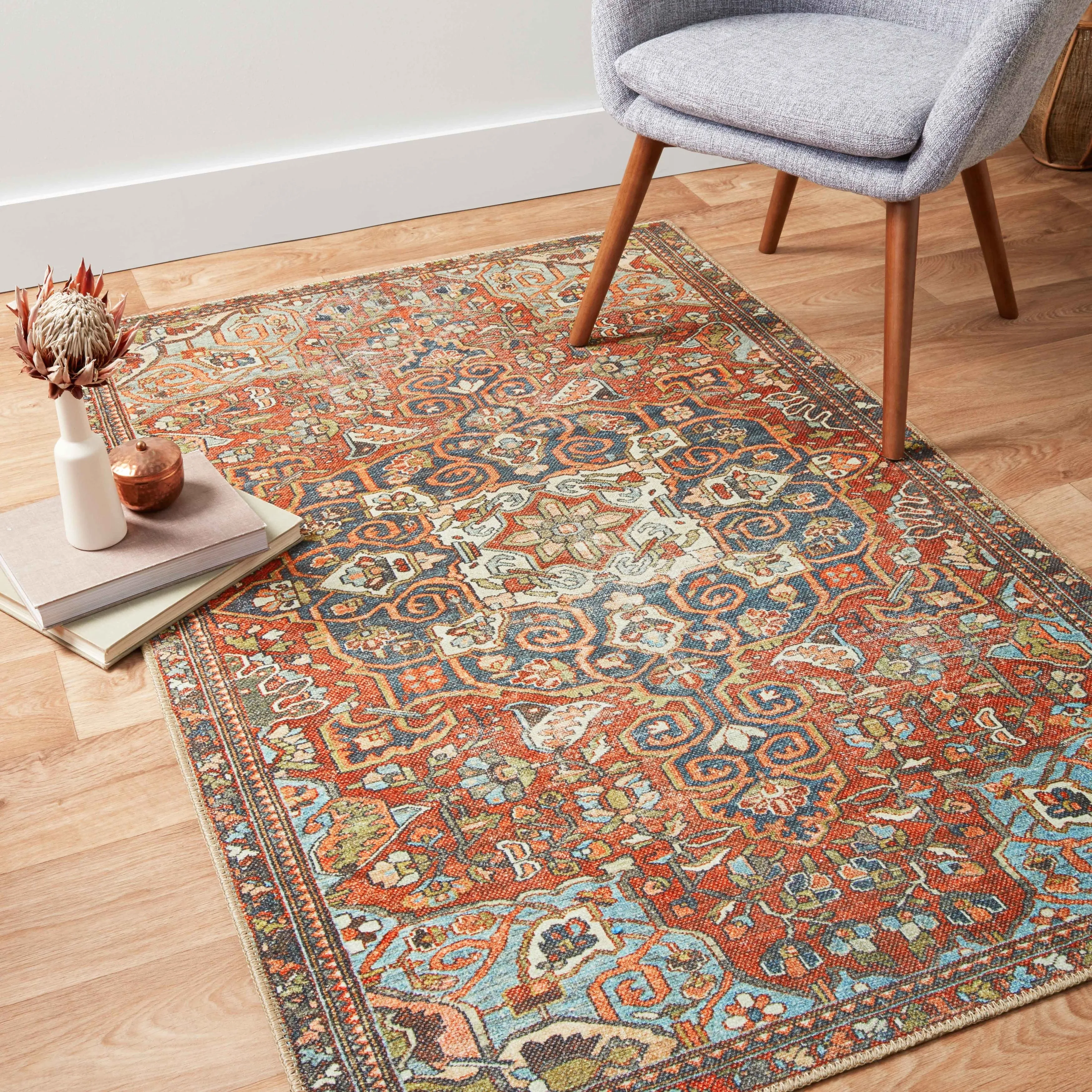 Alexander Home Dhanya Medallion Oriental Distressed Area Rug