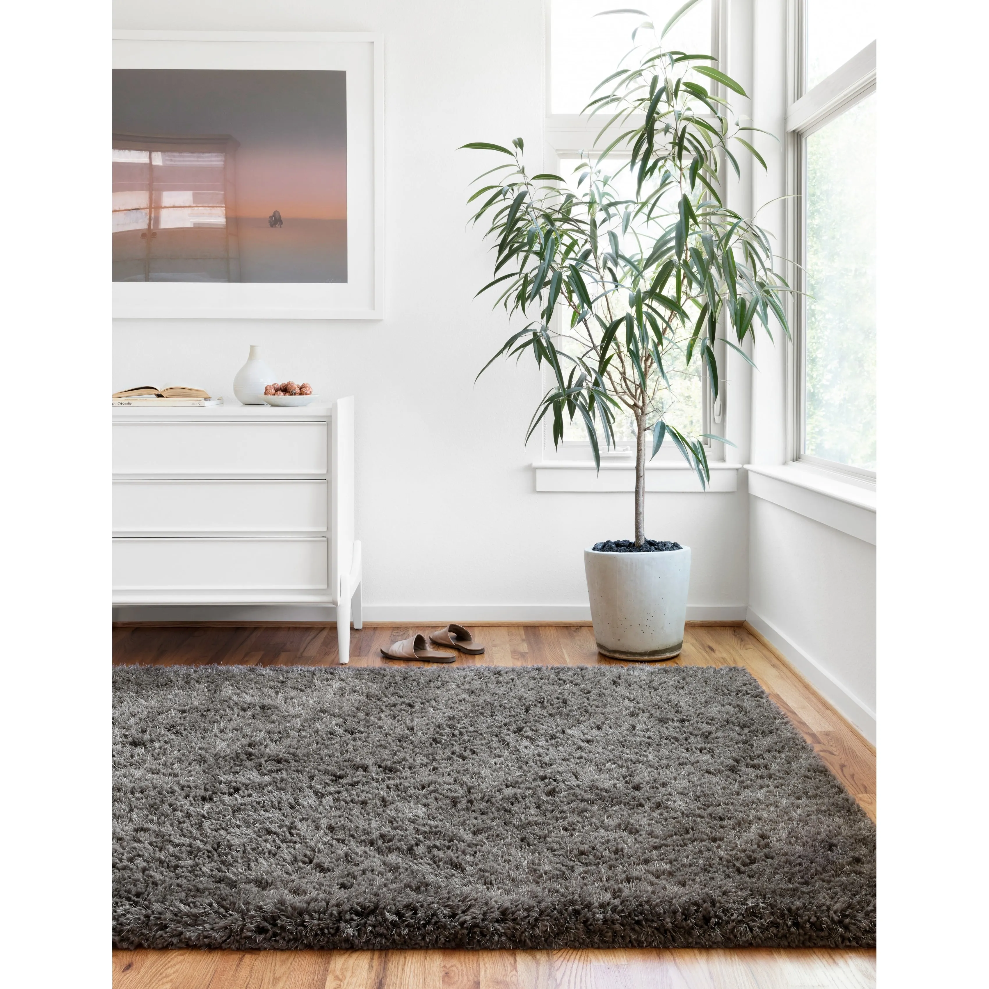 Alexander Home Laura Hand-tufted Modern Shag Area Rug