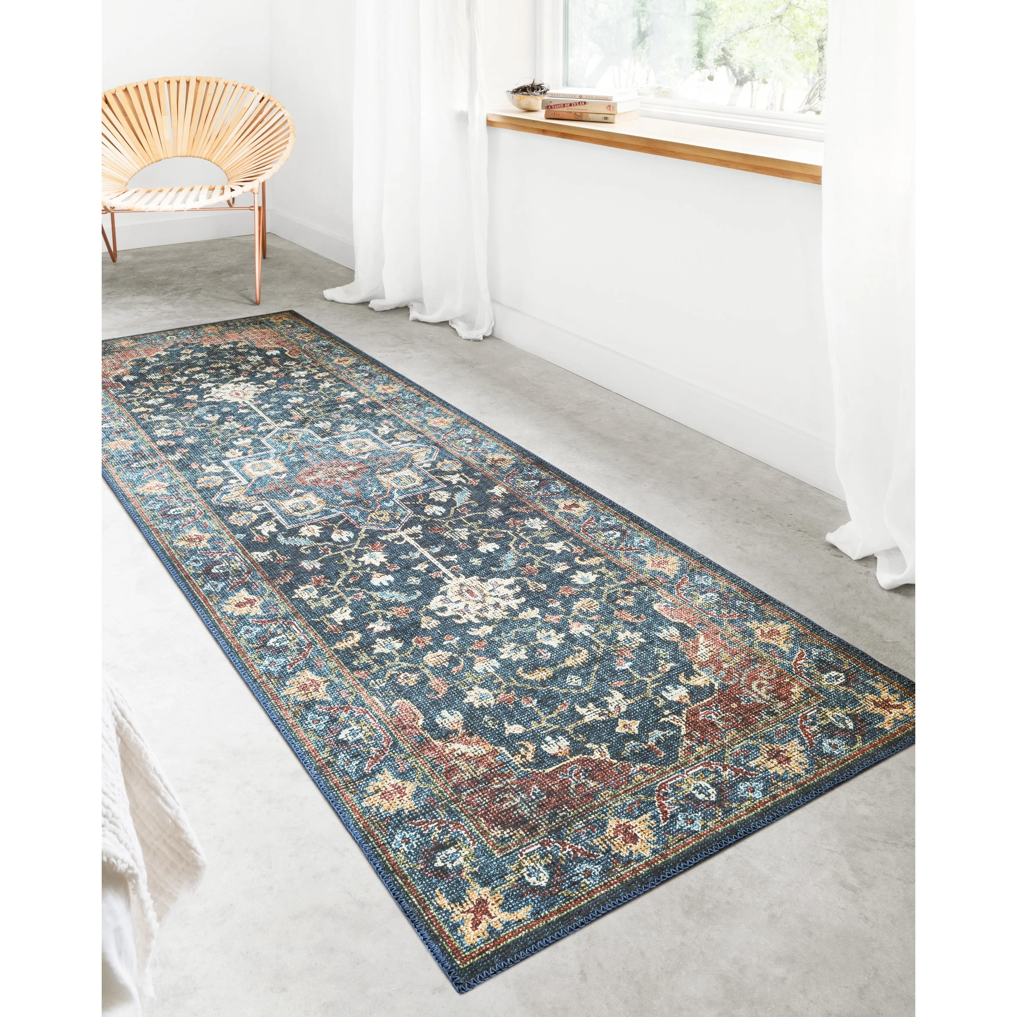 Alexander Home Leanne Traditional Distressed Persian Printed Area Rug