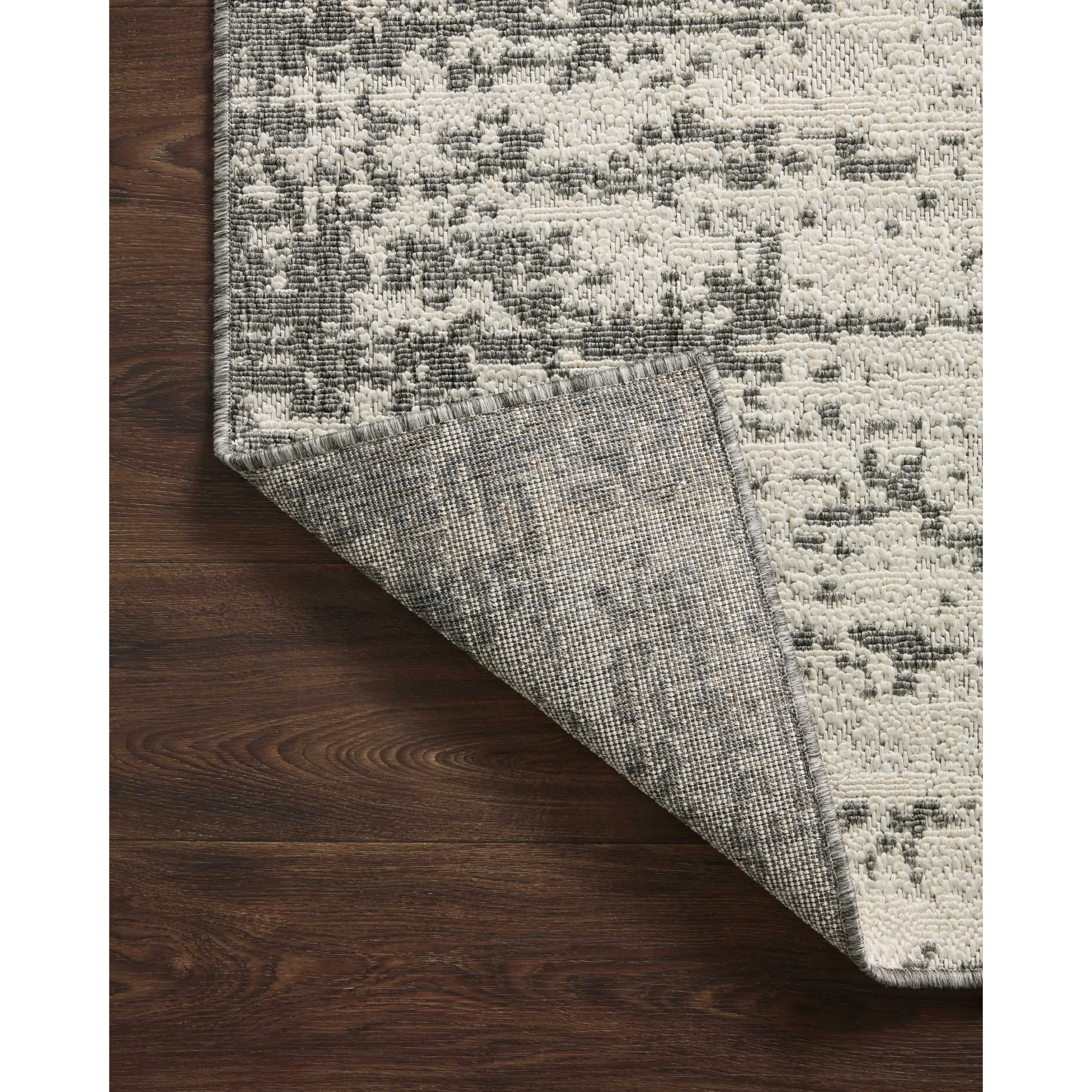 Alexander Home Renee Abstract Modern Indoor / Outdoor Rug