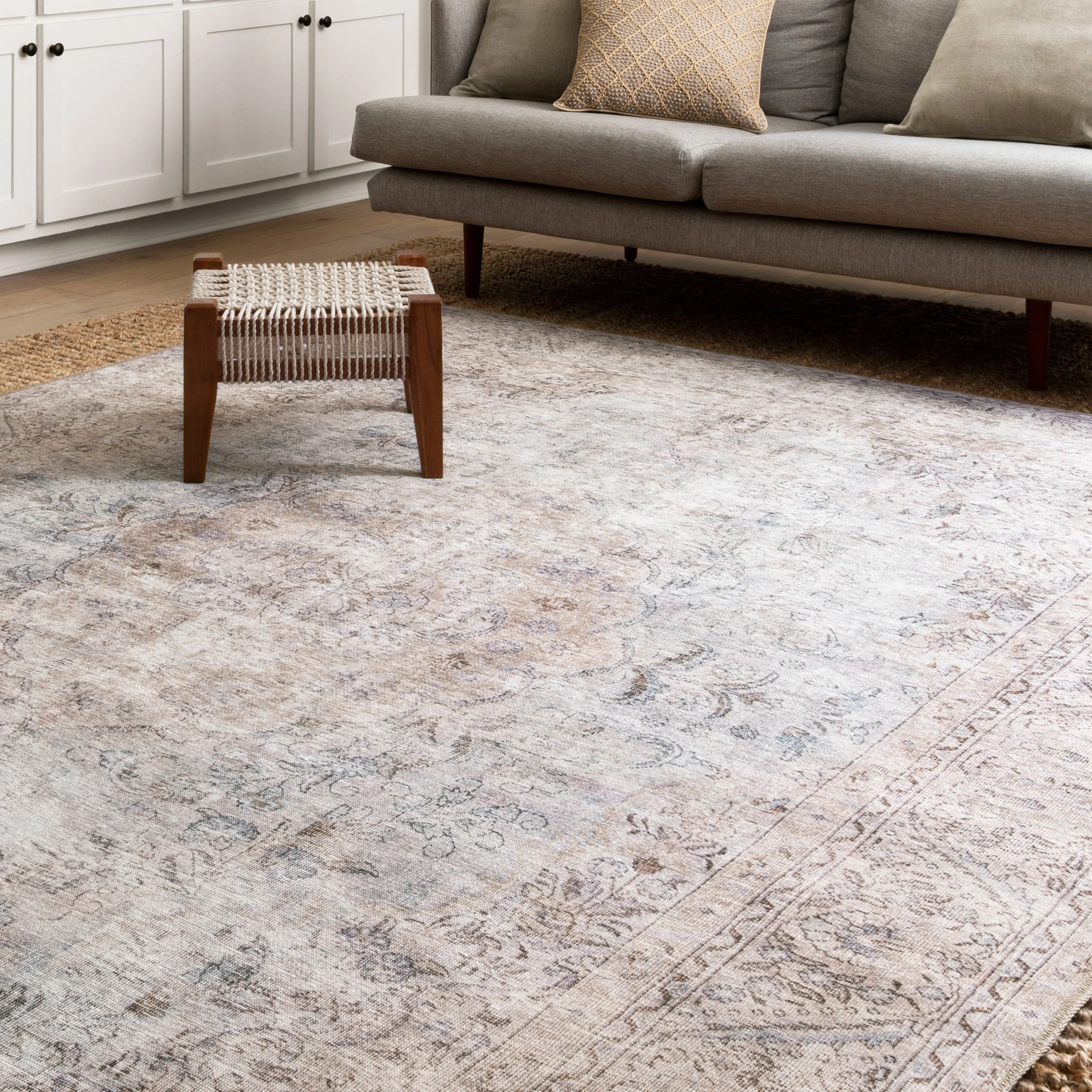 Alexander Home Tremezzina Printed Medallion Shabby Chic Distressed Rug