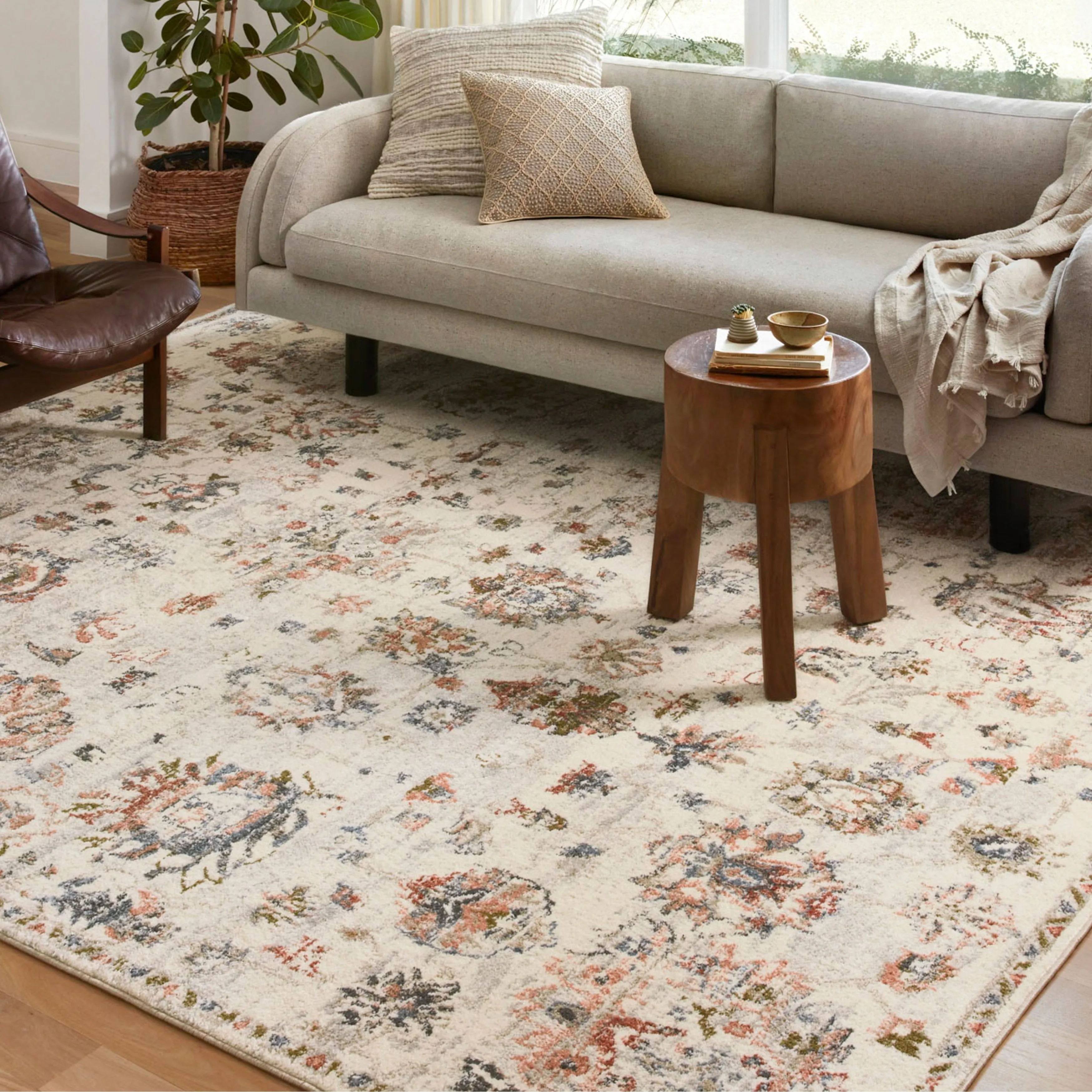 Alexander Home Valeria Farmhouse Botanical Area Rug