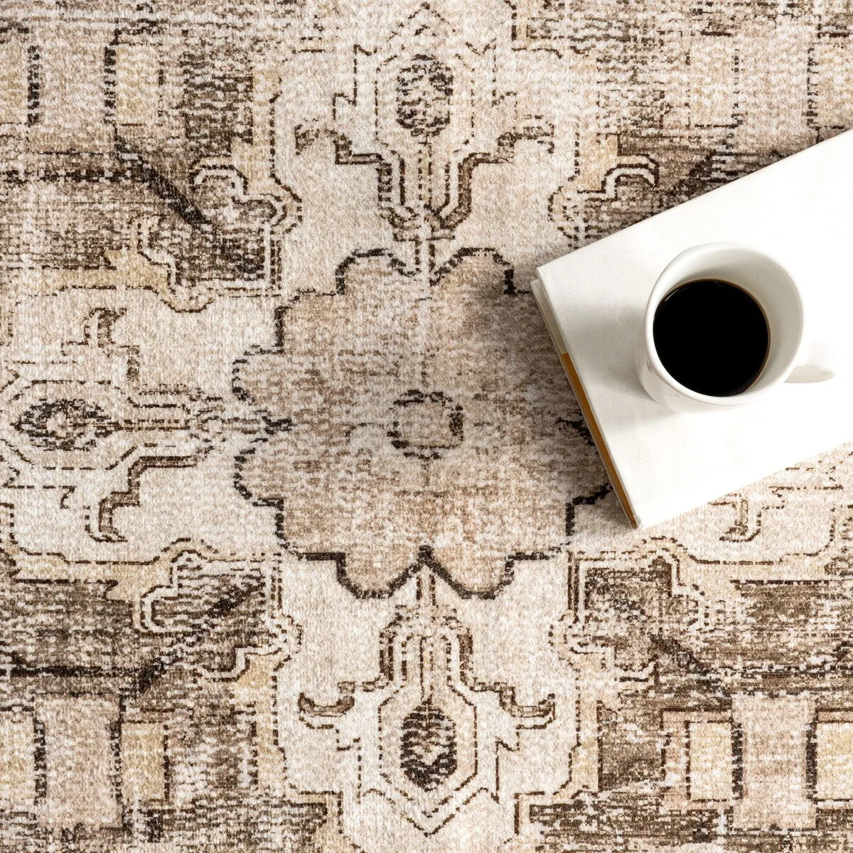 Amaryllis Medallion Machine Washable Area Rug