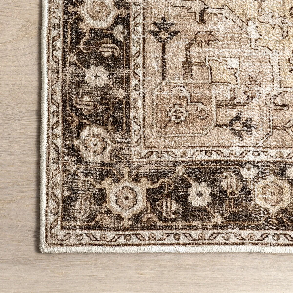 Amaryllis Medallion Machine Washable Area Rug
