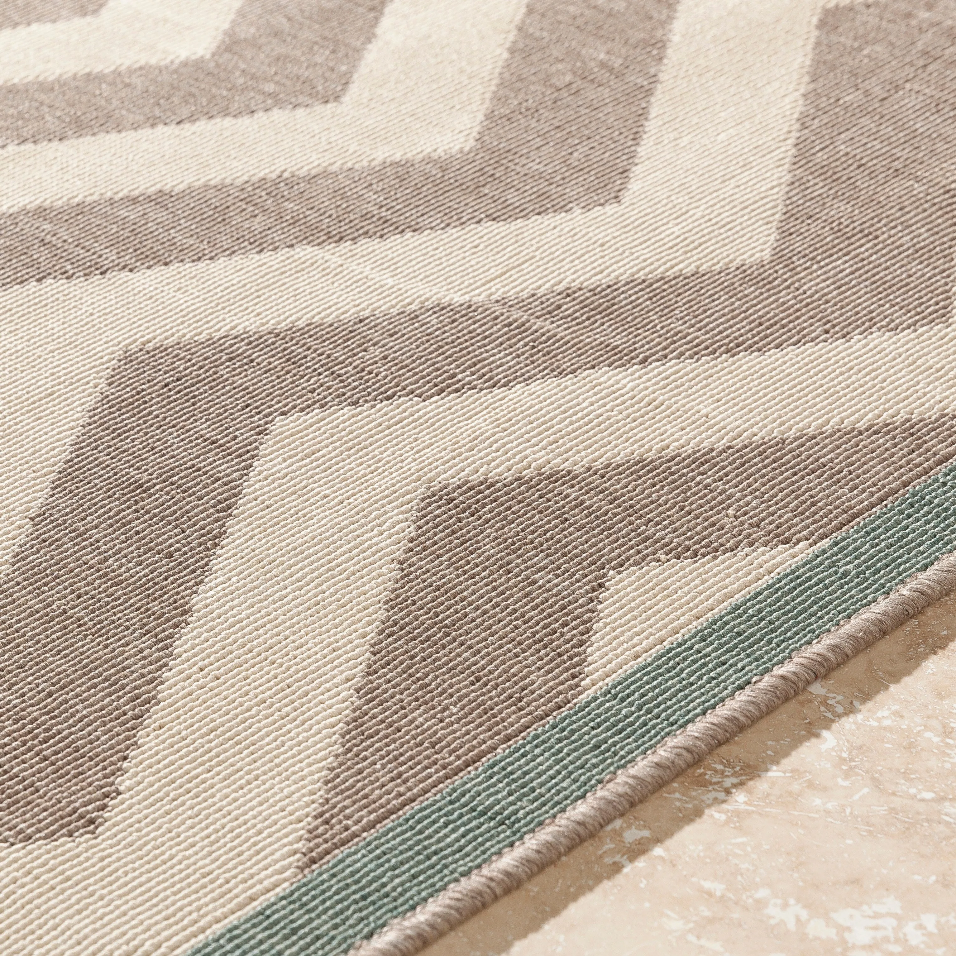 Artistic Weavers Chevron Stripe Indoor/ Outdoor Area Rug