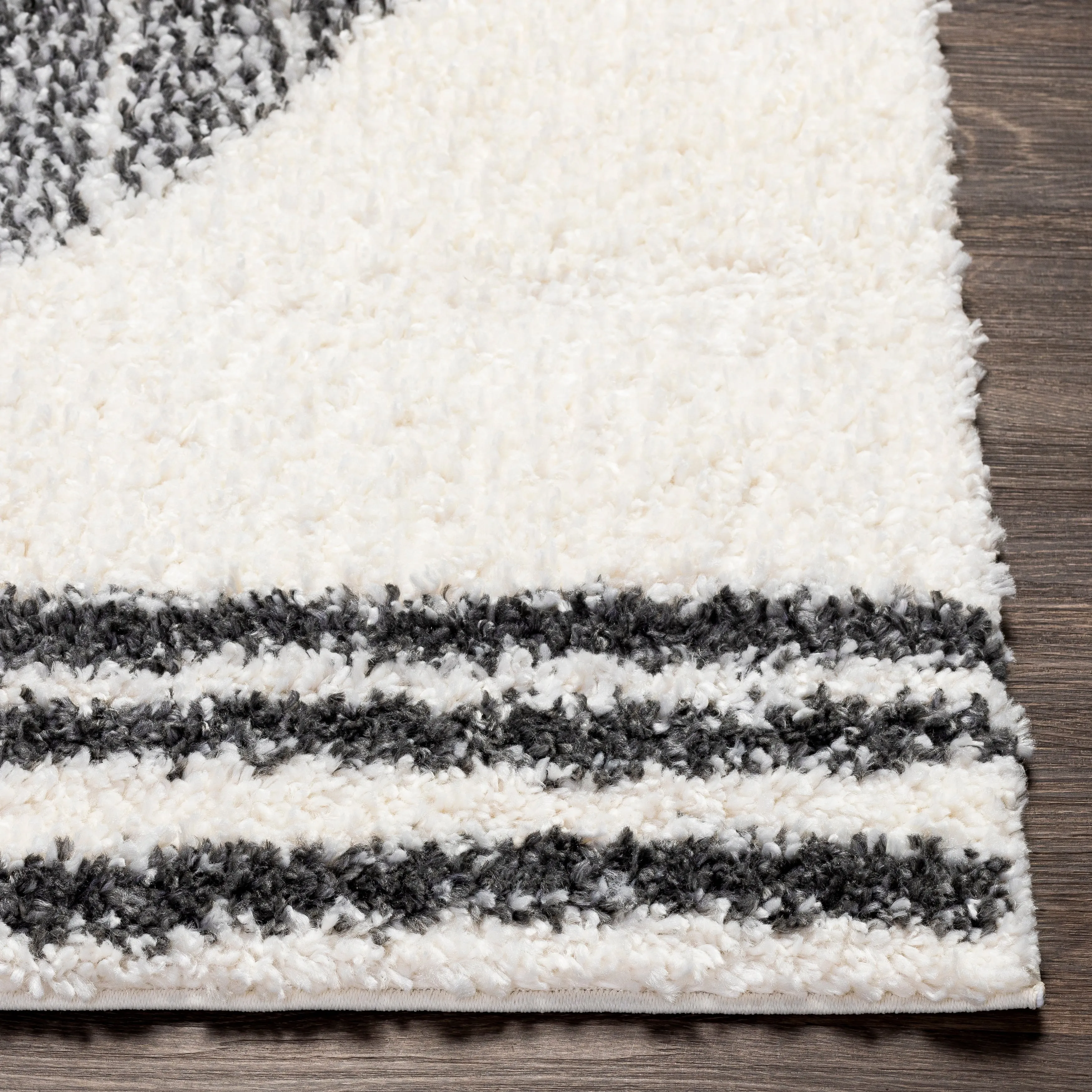 Artistic Weavers Kari Plush Modern Boho Area Rug