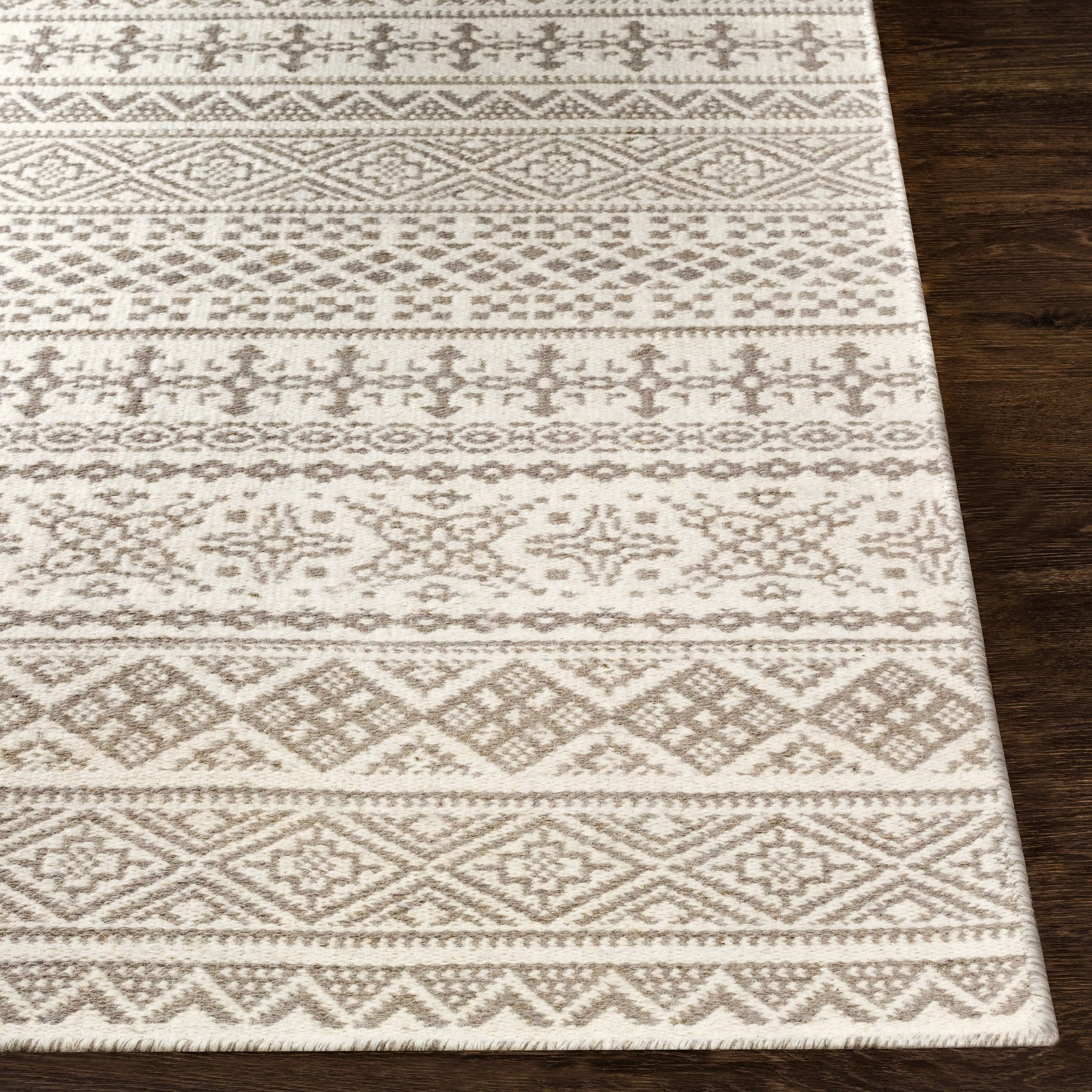 Artistic Weavers Shobha Handmade Wool Boho Area Rug