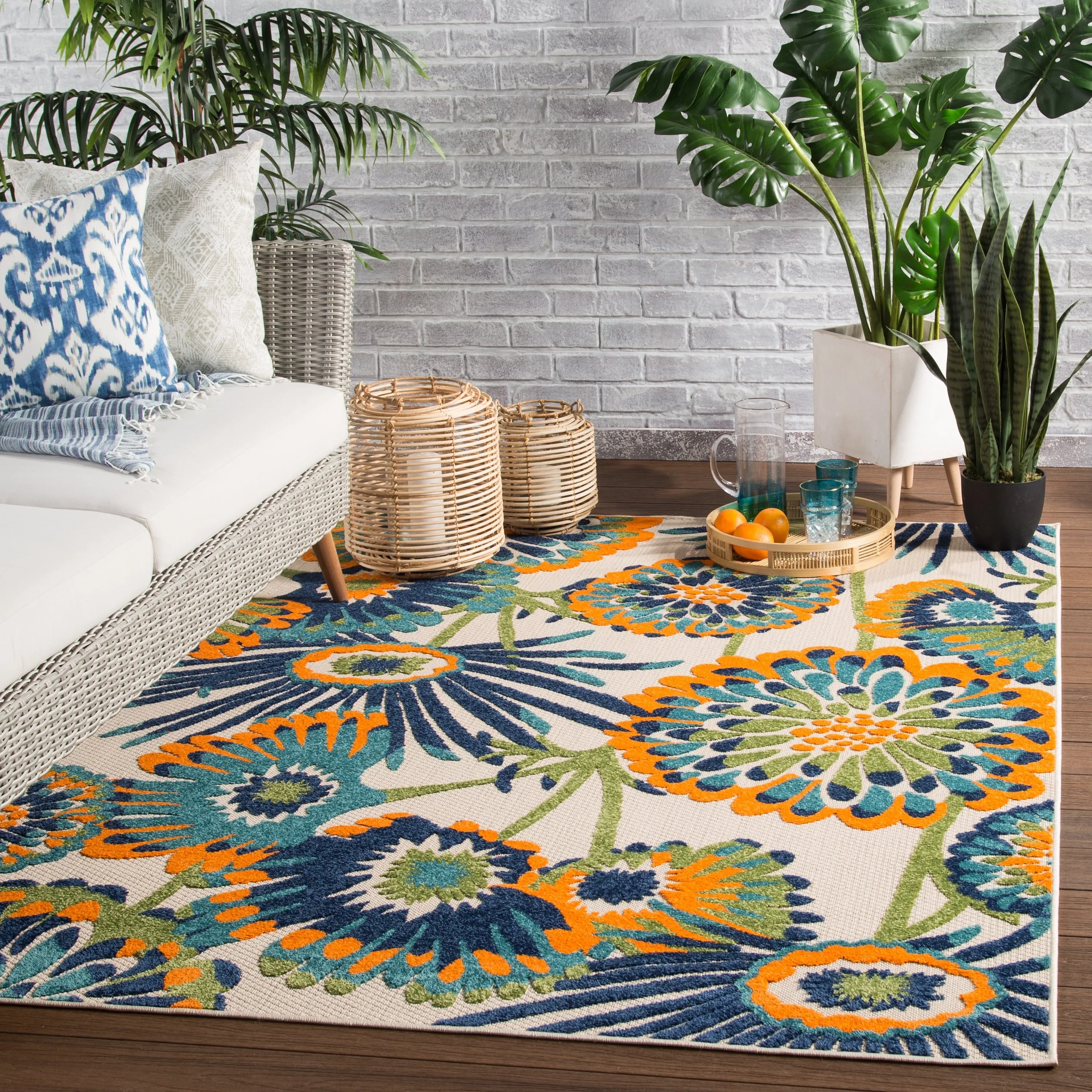 Balfour Indoor and Outdoor Floral Area Rug