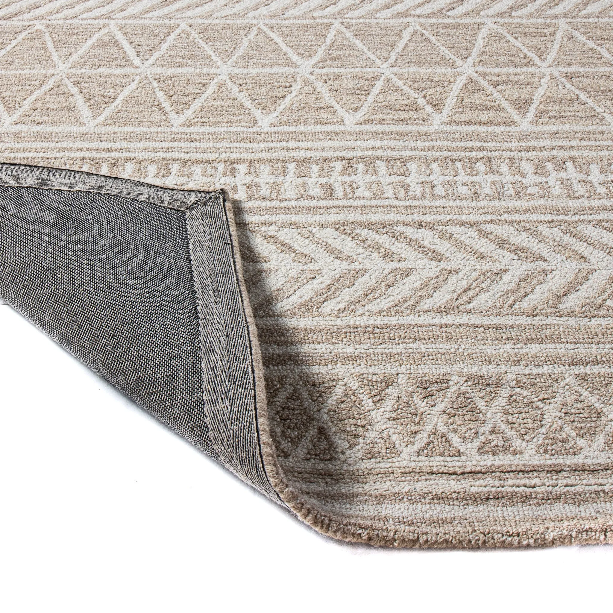 Bashian Nuncio Transitional Hand Tufted Area Rug