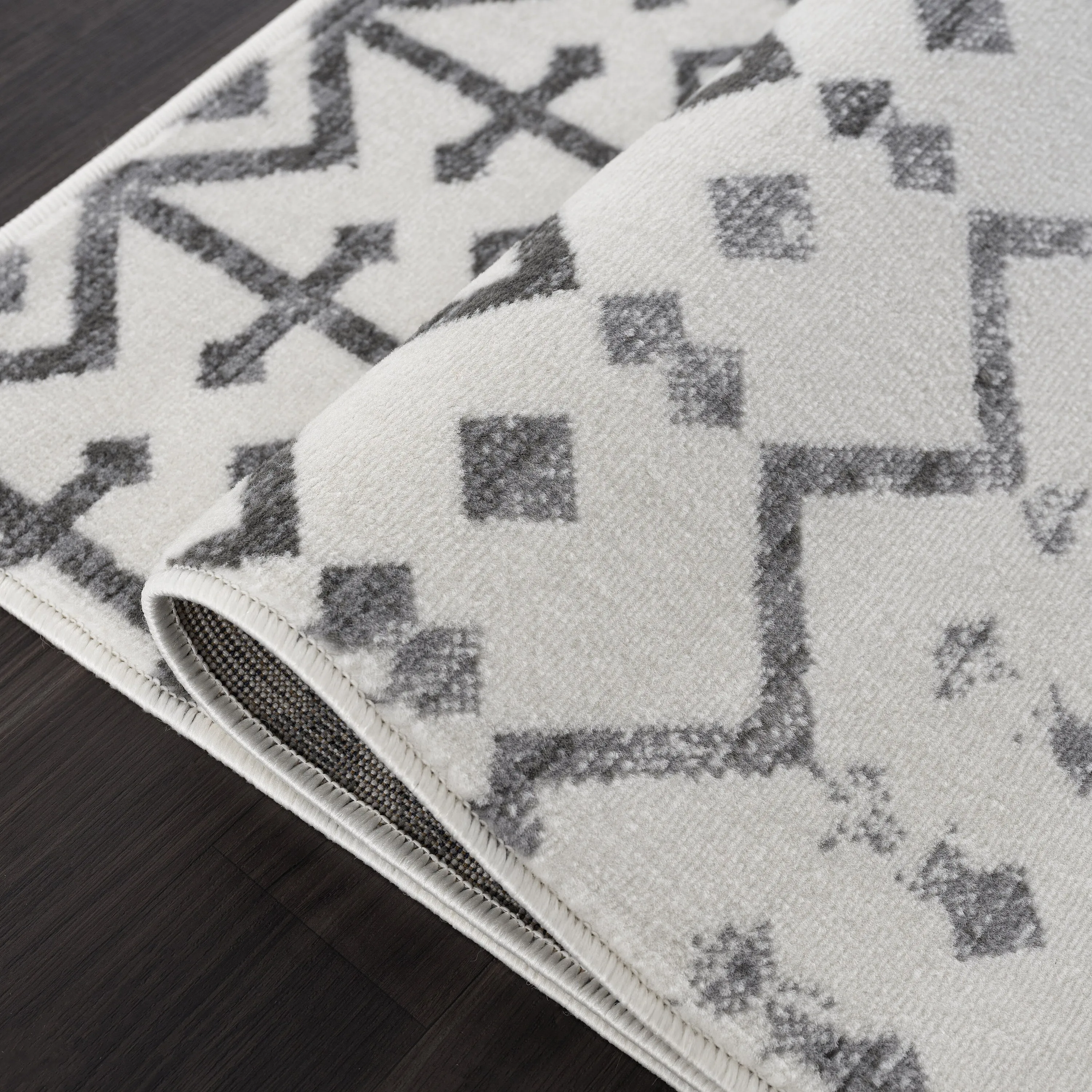 Beverly Rug Modern Bohemian Trellis Indoor Area Rug with Jute Backing for Living Room. Kitchen. Bedroom