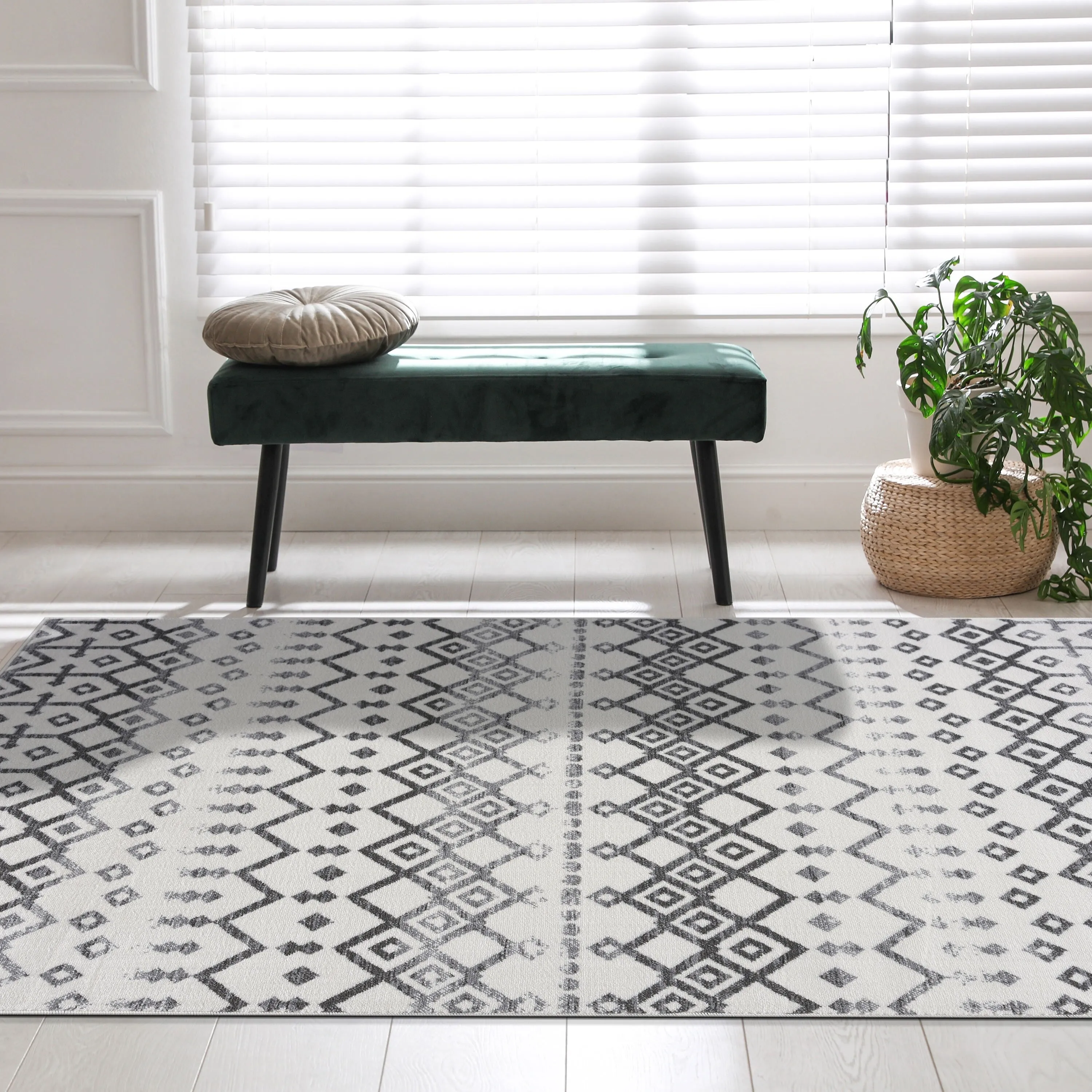 Beverly Rug Modern Bohemian Trellis Indoor Area Rug with Jute Backing for Living Room. Kitchen. Bedroom