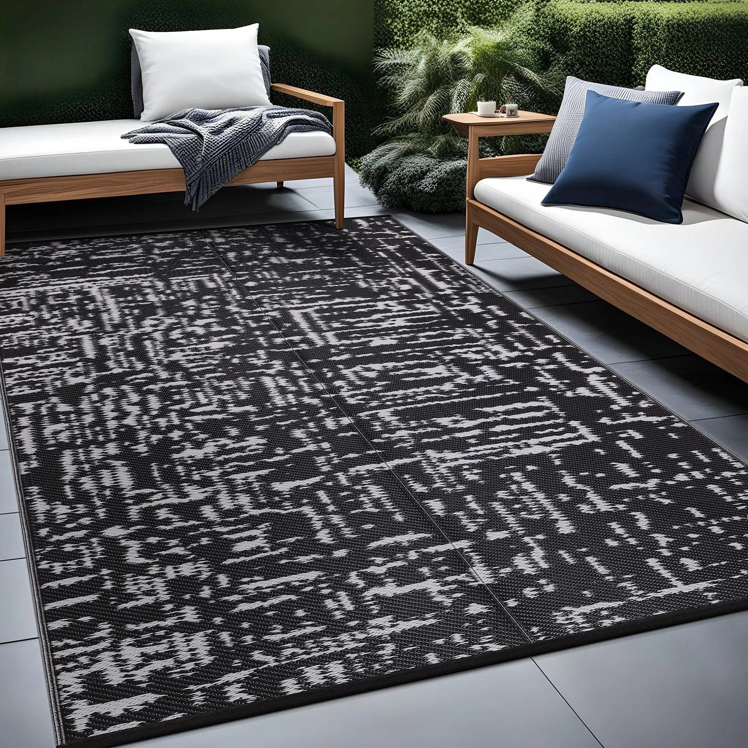 Beverly Rug Reversible Mats Plastic Outdoor Rug for Camping. Patio. Backyard. RV. Picnic. Deck
