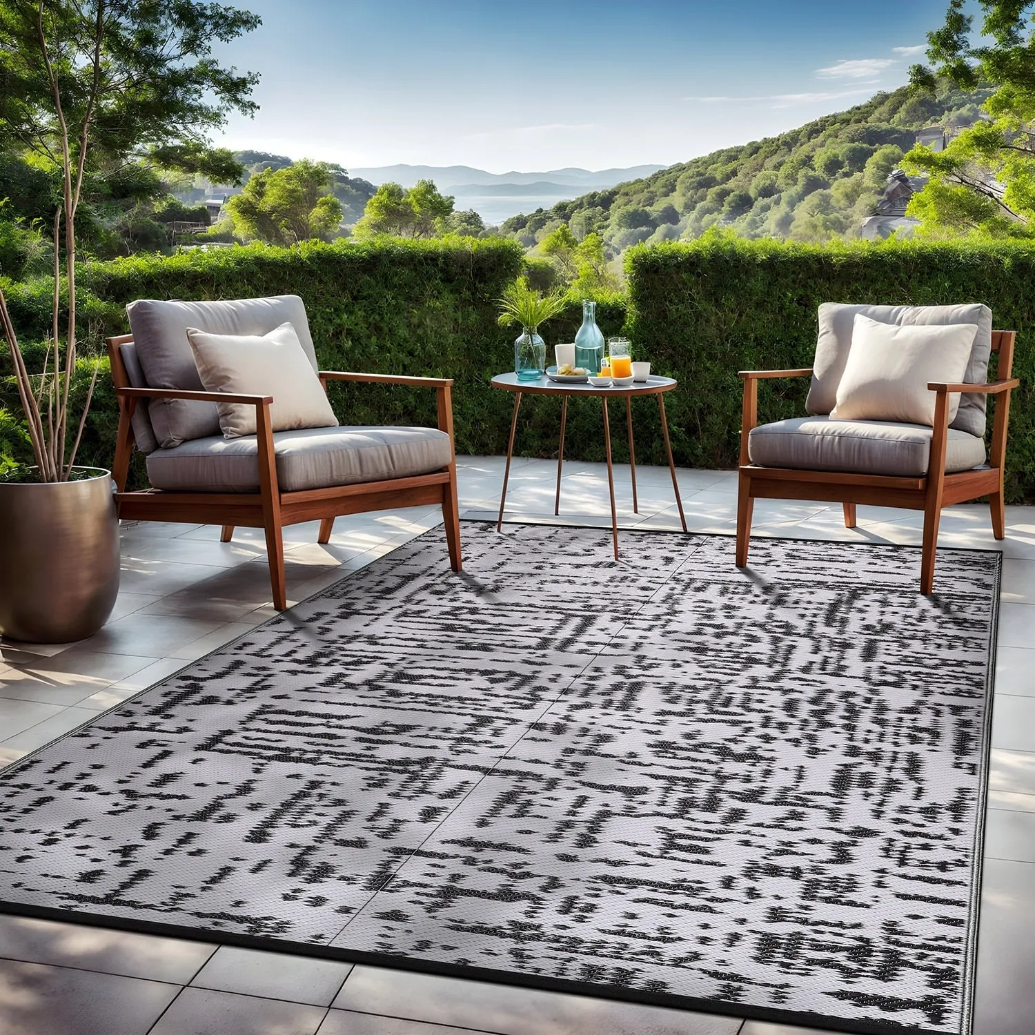 Beverly Rug Reversible Mats Plastic Outdoor Rug for Camping. Patio. Backyard. RV. Picnic. Deck