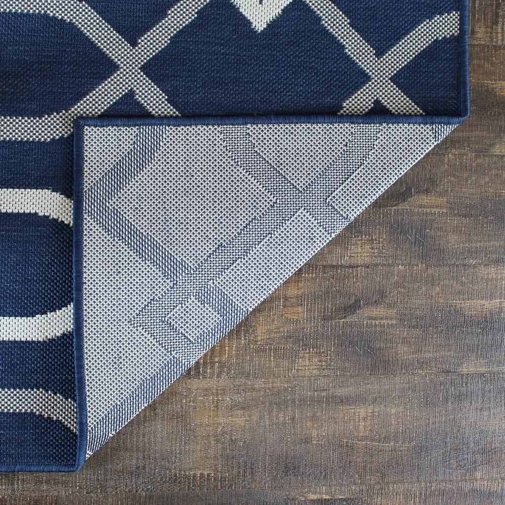 Brexley Home Navy Indoor / Outdoor Rug