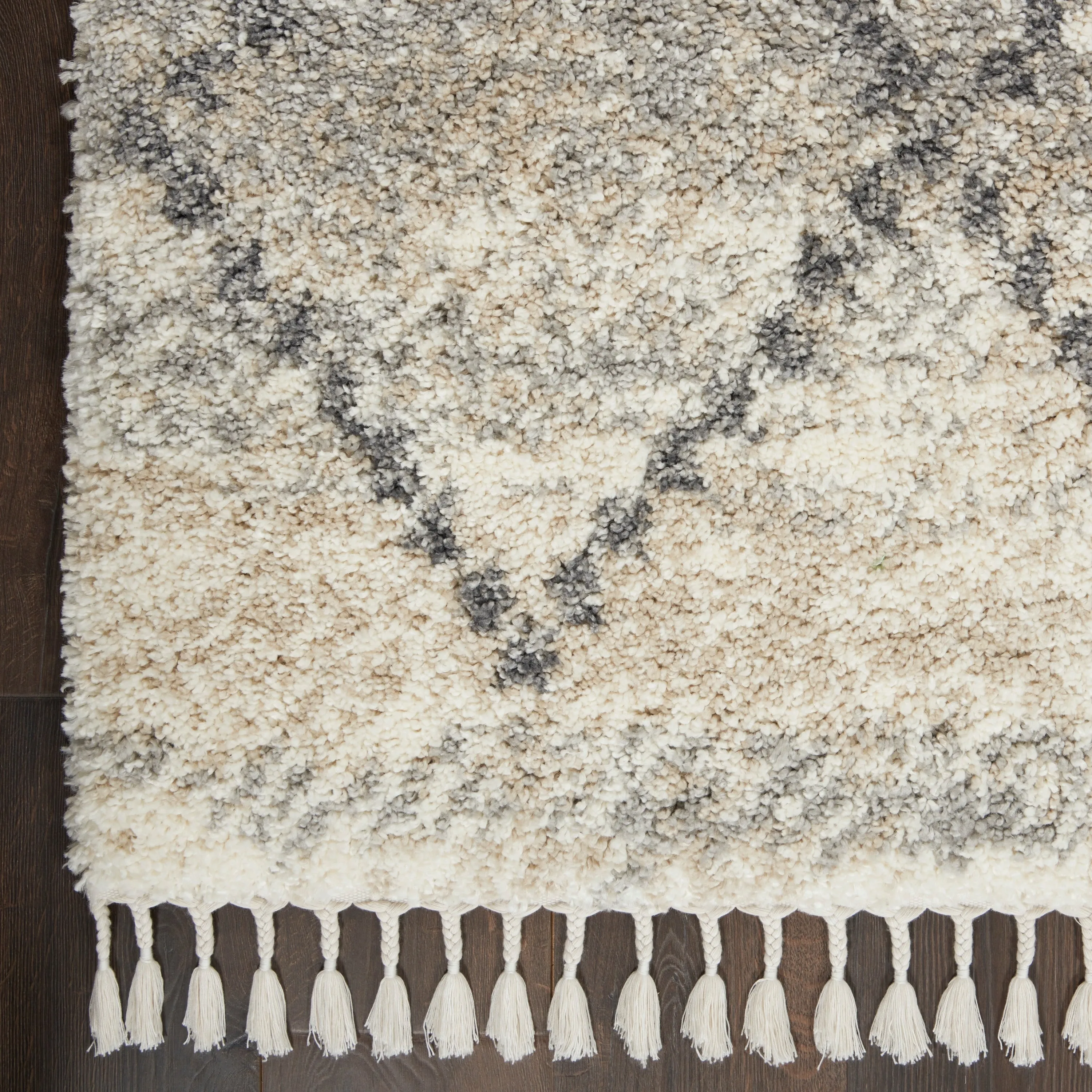 Carson Carrington Hjaltaryd Trellis Shag Area Rug
