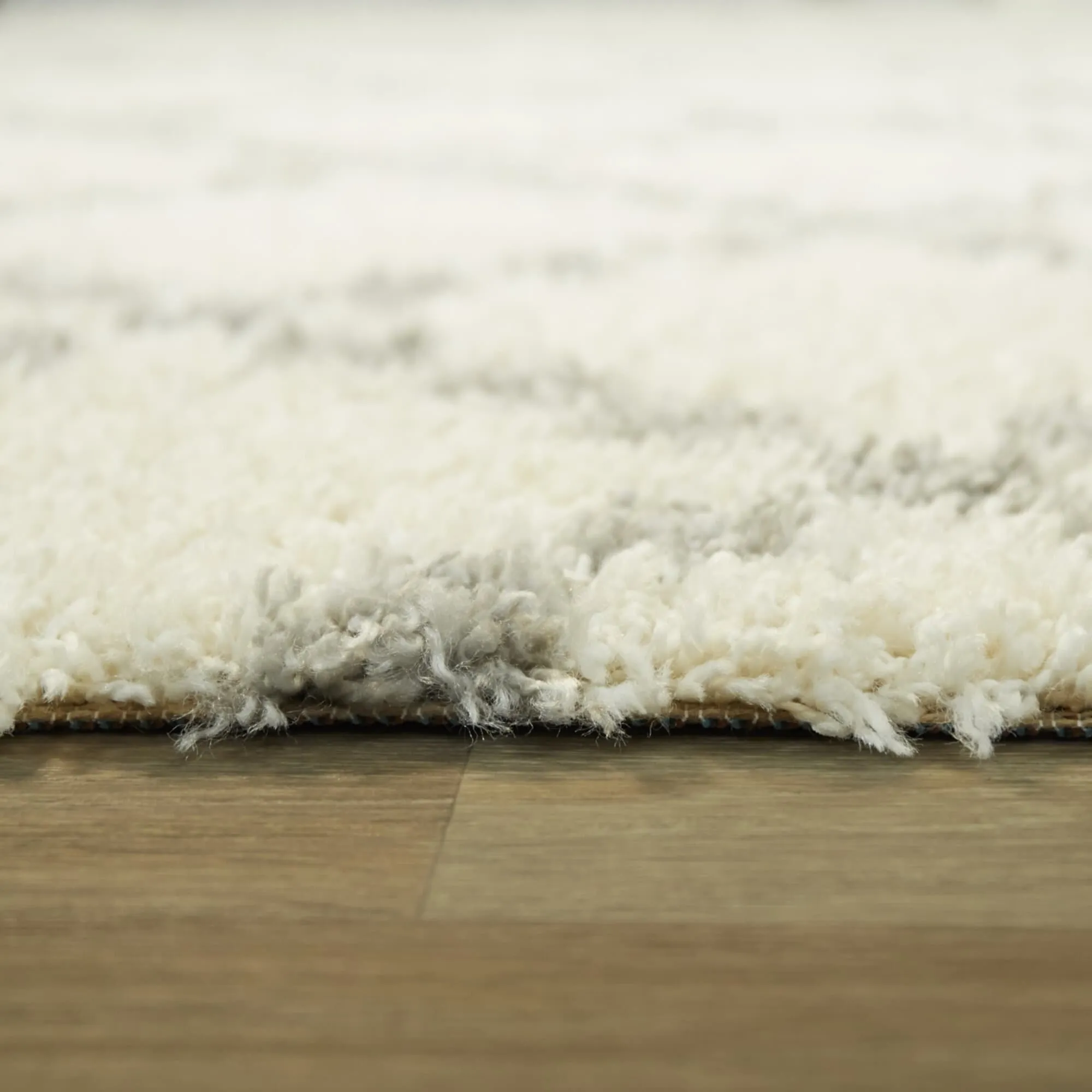 Cheshire Geometric Diamond Shag Area Rug