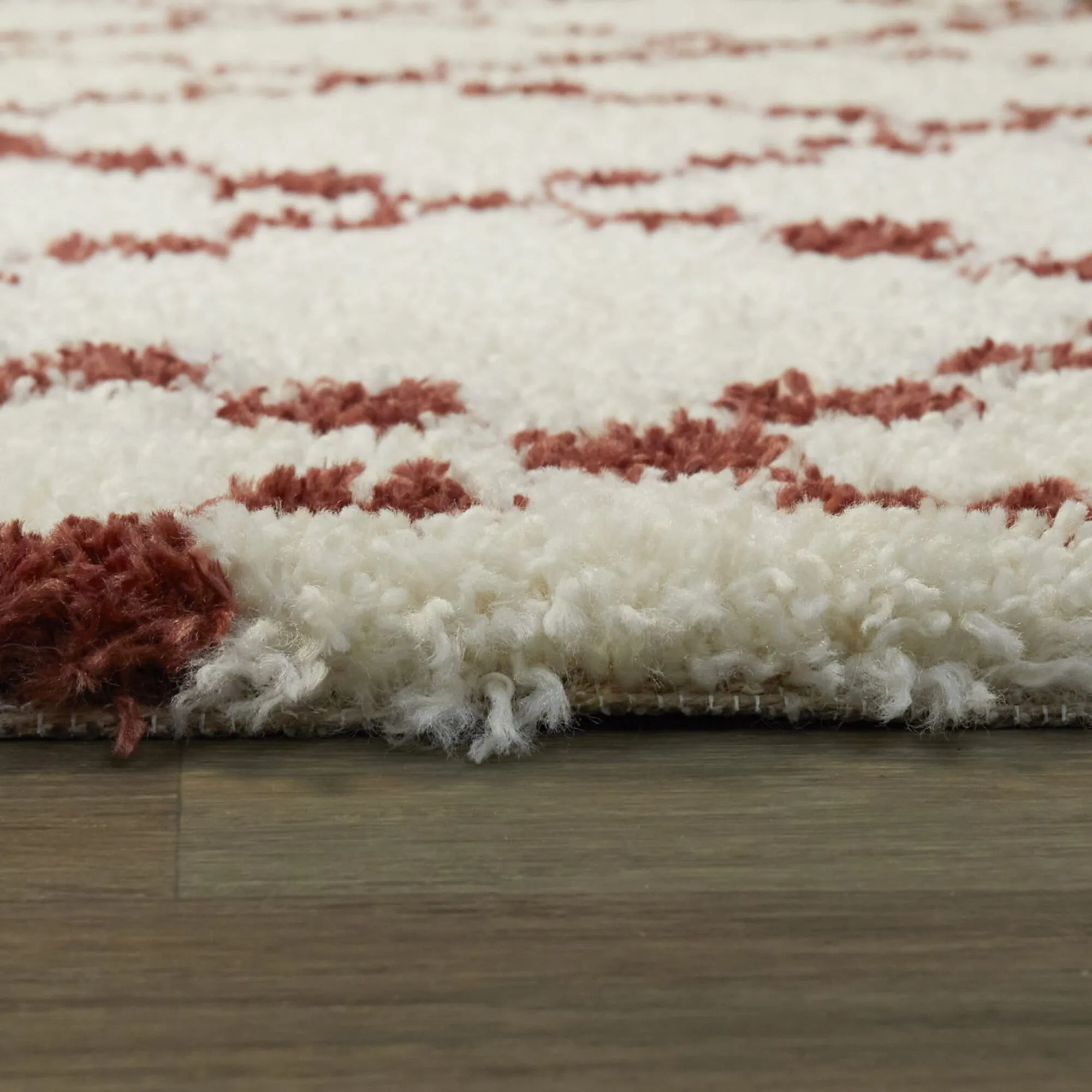 Cheshire Geometric Diamond Shag Area Rug