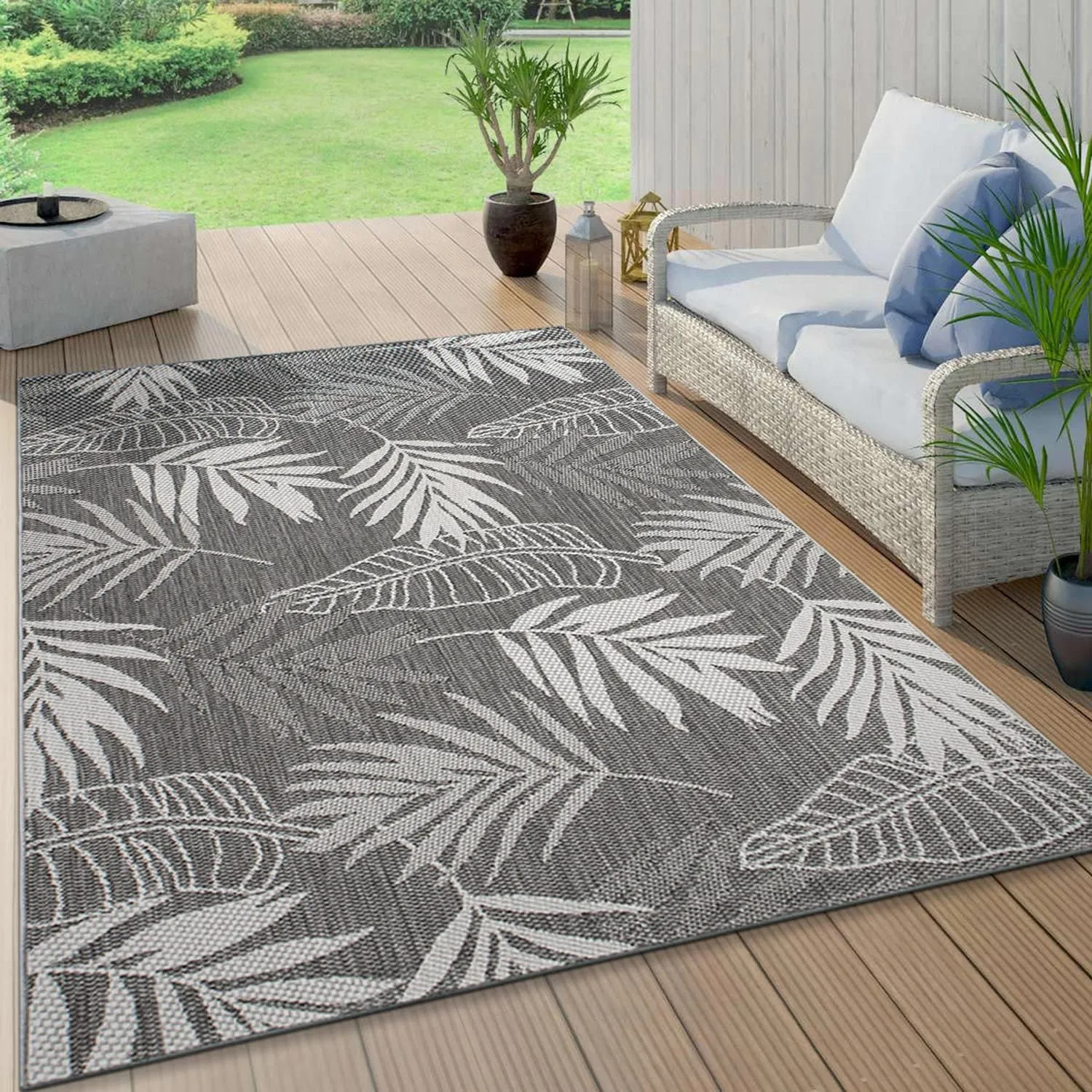 Contemporary Floral Leaves Indoor/Outdoor Flatweave Waterproof Backyard Patio Area Rug