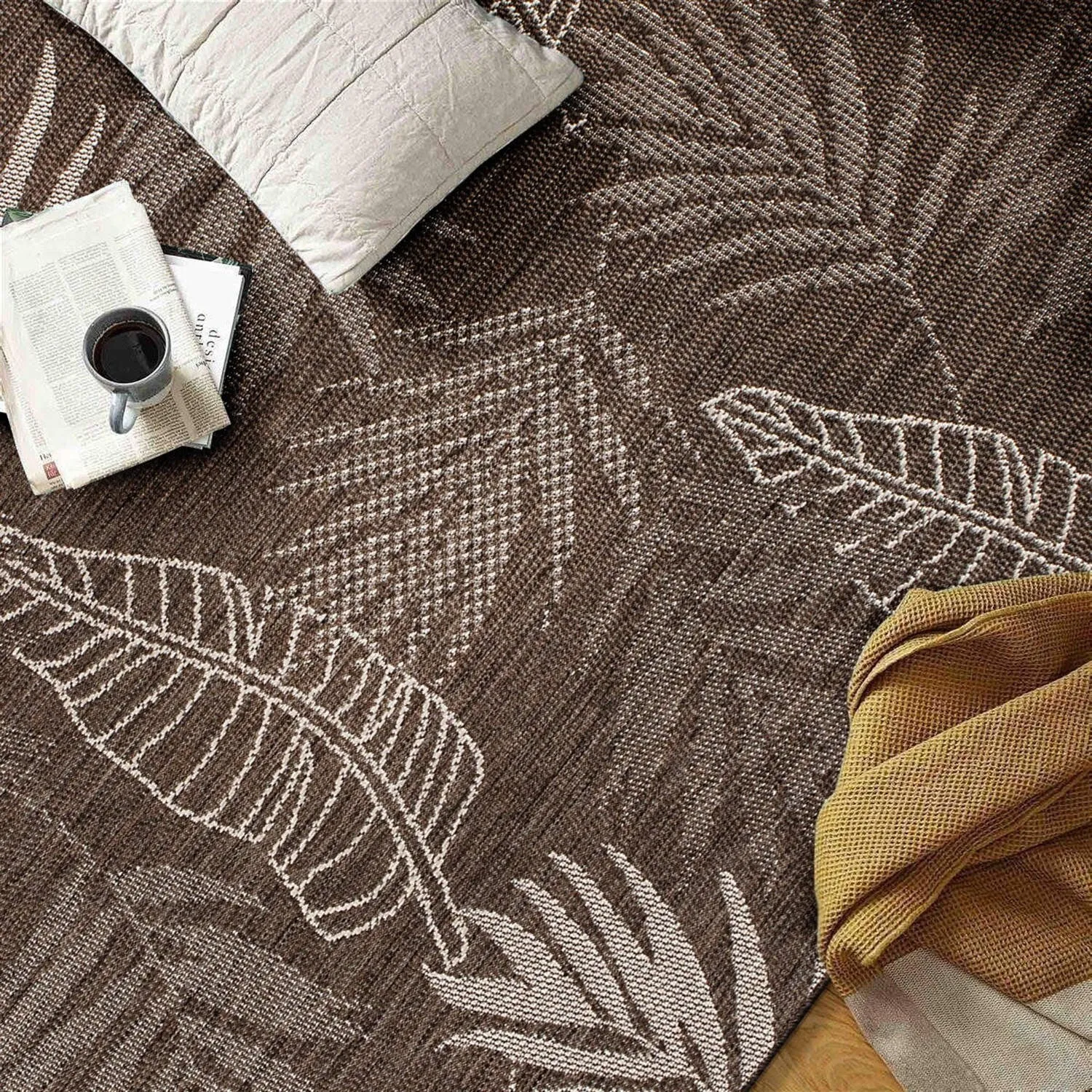 Contemporary Floral Leaves Indoor/Outdoor Flatweave Waterproof Backyard Patio Area Rug
