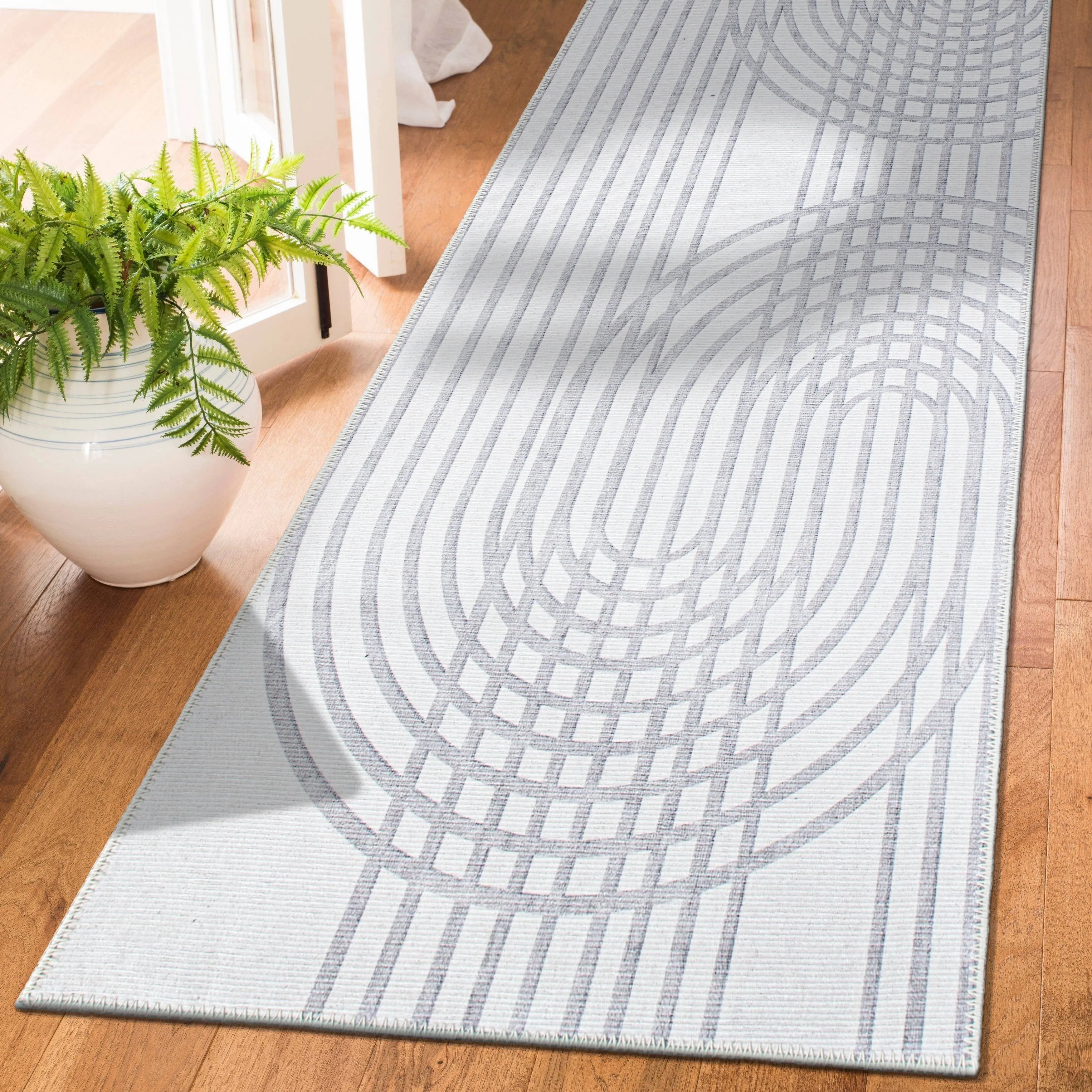 Contemporary Lines Machine Washable Area Rug
