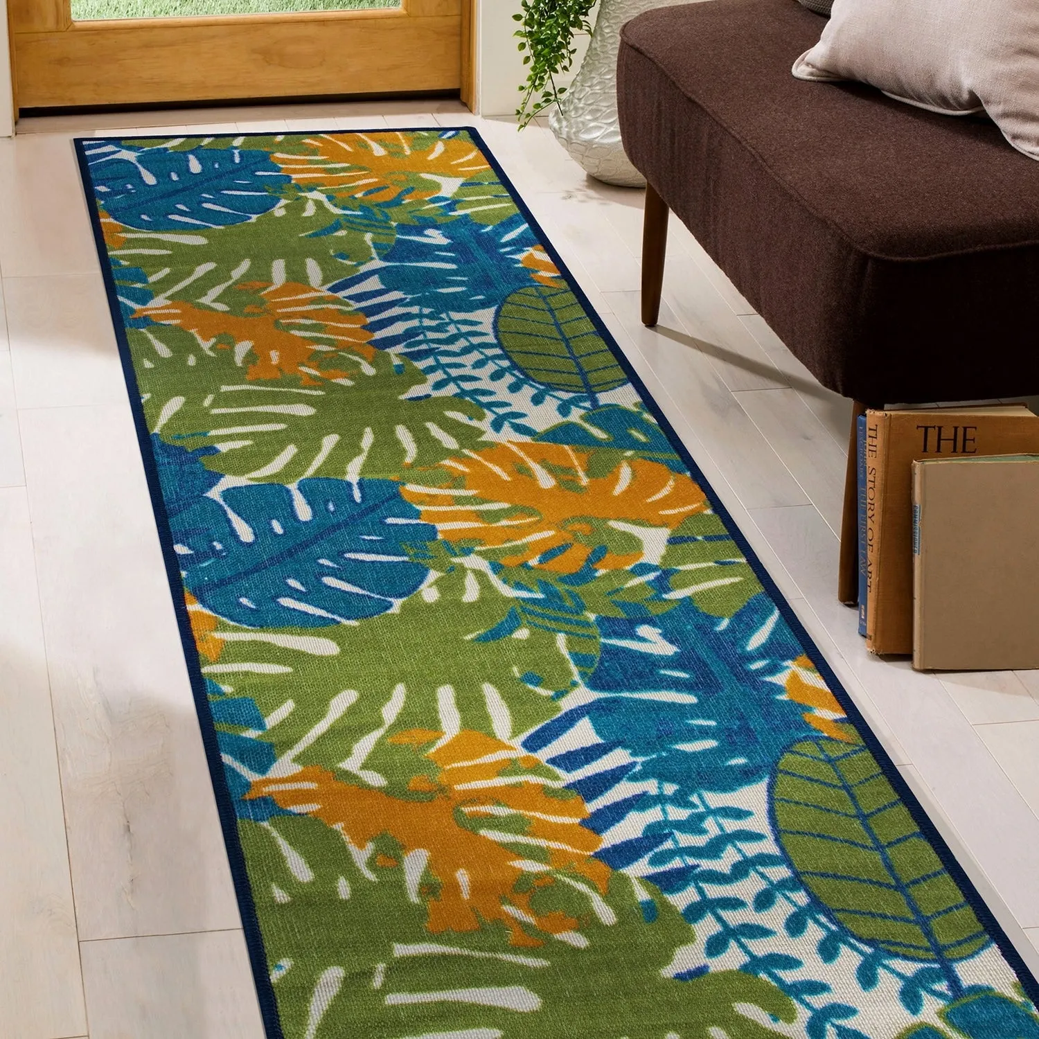 Contemporary Tropical Leaves Flatweave Indoor/Outdoor Area Rug