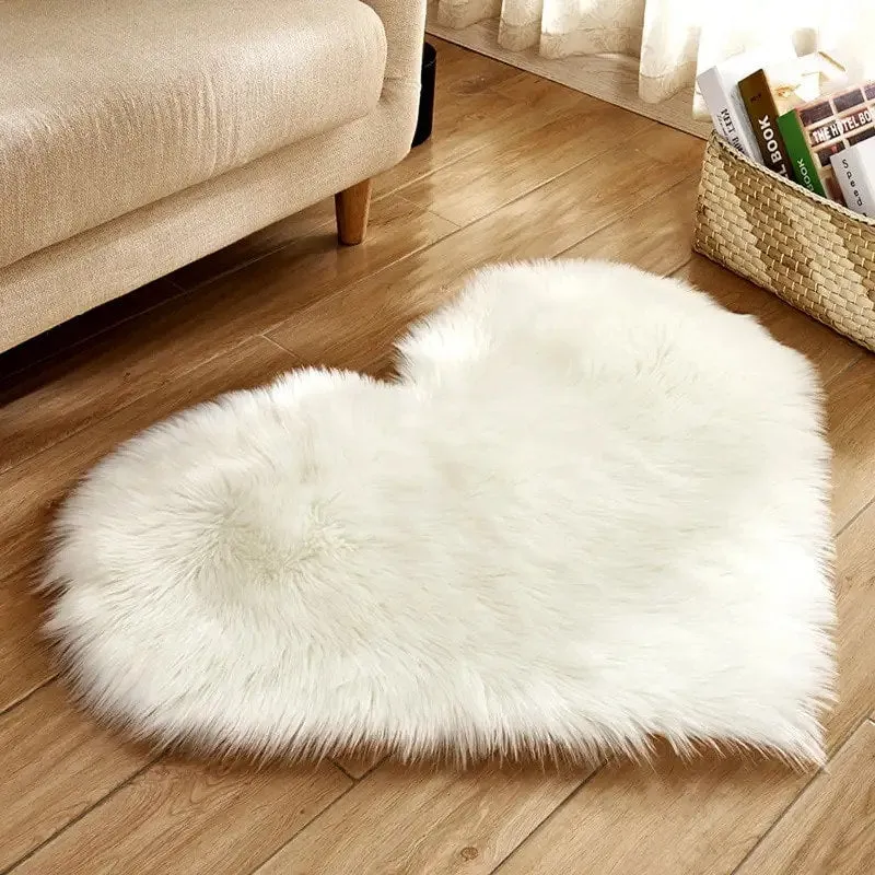 Curata Heart Shaped Faux Fur Rug - Shag Fluffy Rug - 6 colors - 19.6 x 23.6 - 2' Heart Shape