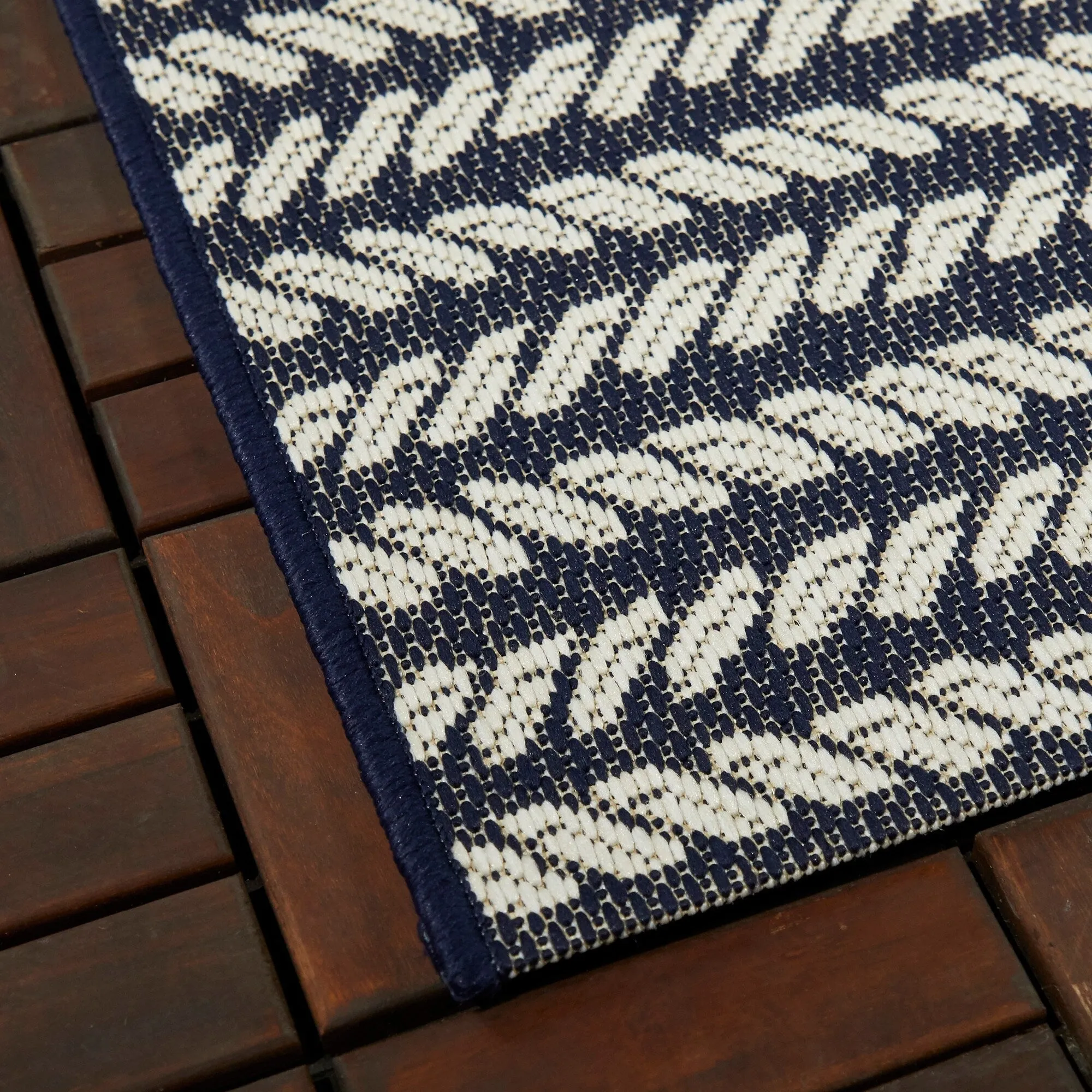 Dean Nautical Stripe Indoor/Outdoor Area Rug