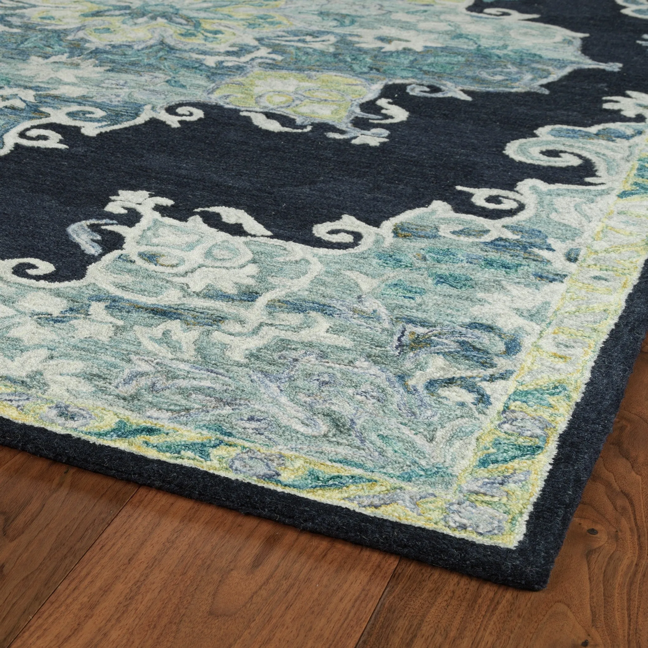 Elijah Handmade Tufted Rug