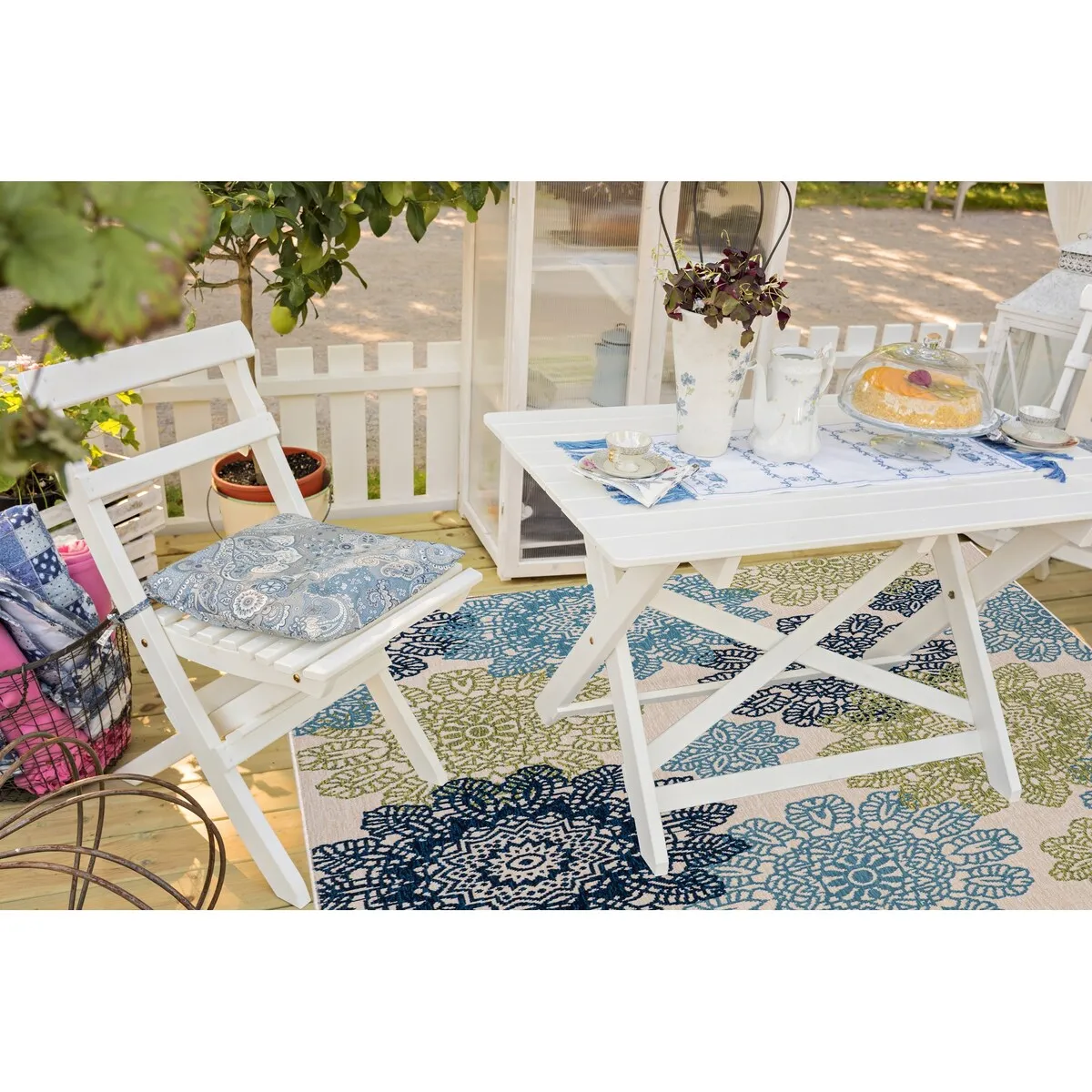 GAD Posey Geometric Medallion Indoor/ Outdoor Area Rug
