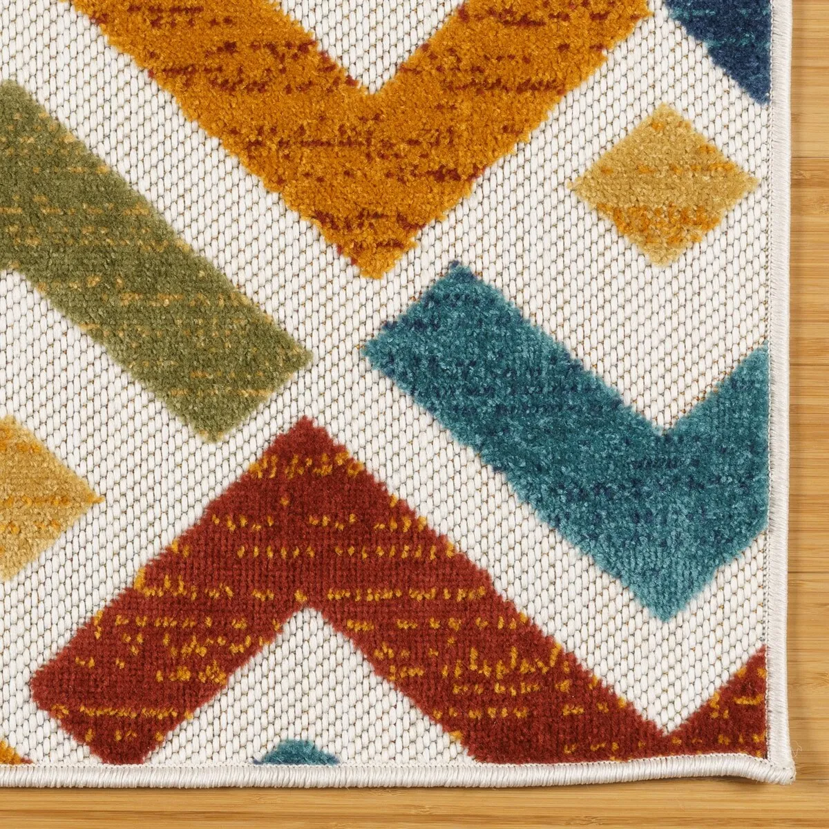 Gertmenian Fosel Allie Modern Geometric Chevron Multi-Colored Indoor/ Outdoor High-Low Area Rug