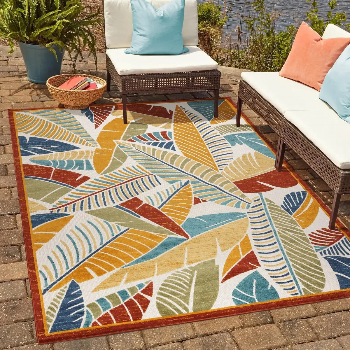 Gertmenian Fosel Lagos Multi-Color Modern Tropical Botanical Leaf Indoor/ Outdoor High-Low Area Rug