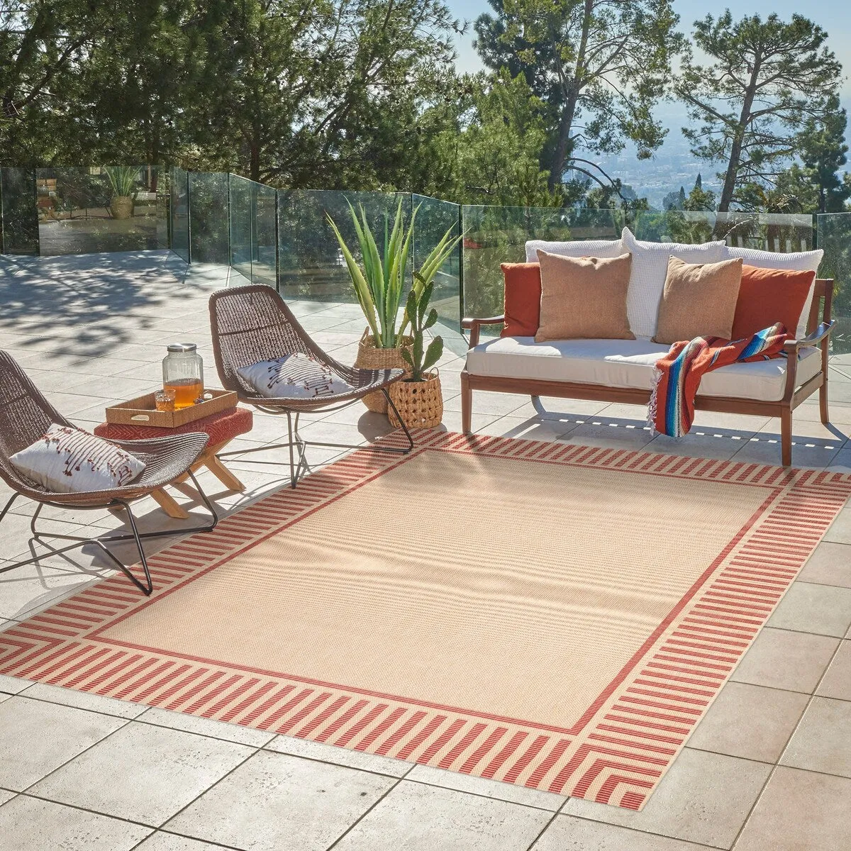 Gertmenian Paseo Kiano Modern Stripe Border Polypropylene Flatweave Indoor/ Outdoor Area Rug