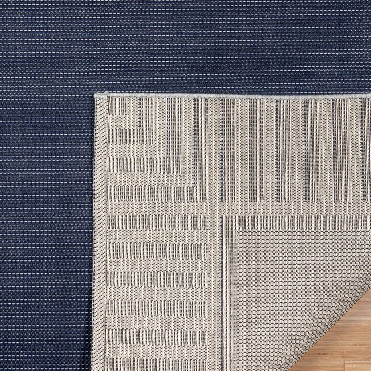 Gertmenian Paseo Kiano Modern Stripe Border Polypropylene Flatweave Indoor/ Outdoor Area Rug