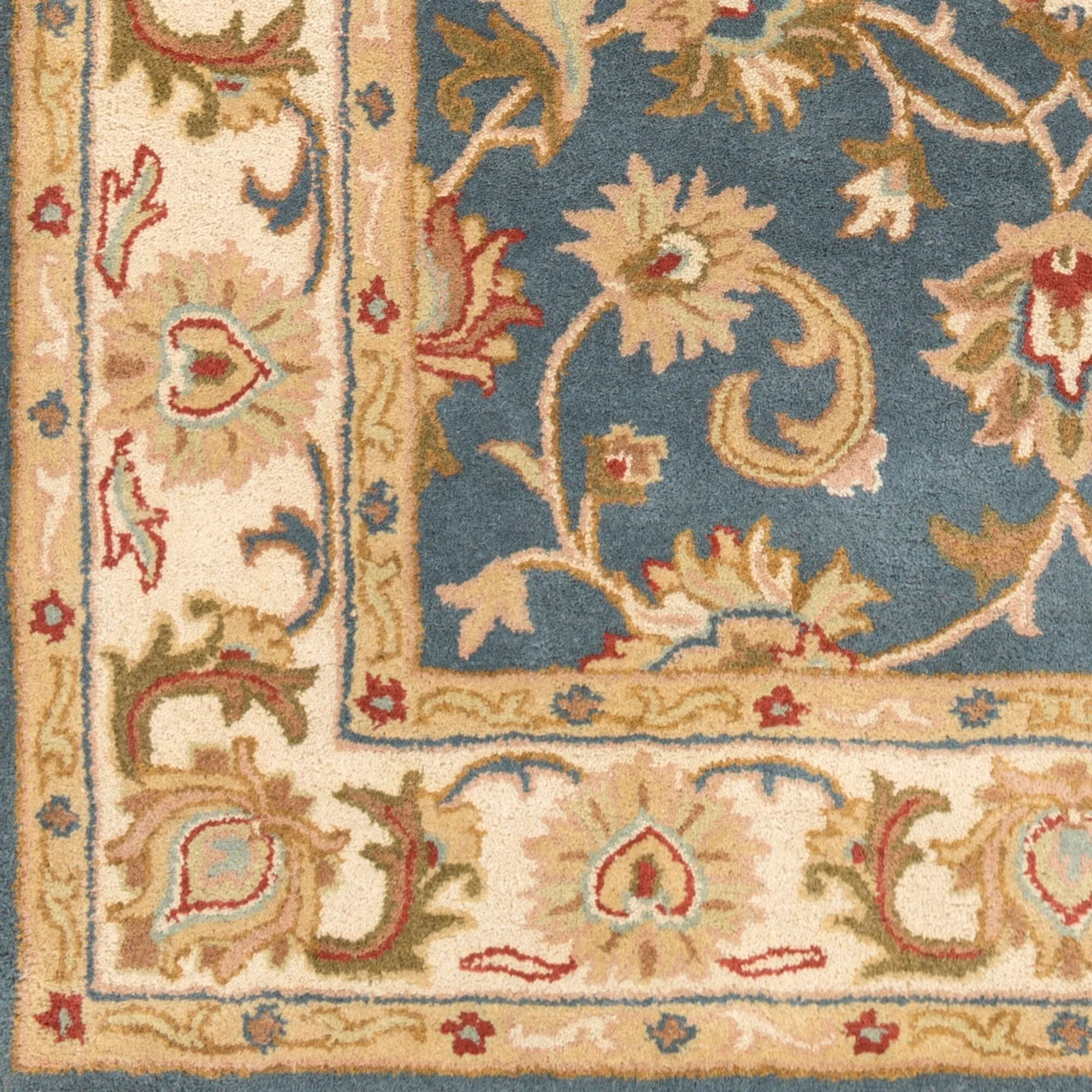 Hand-Tufted Cade Traditonal Bordered Wool Rug