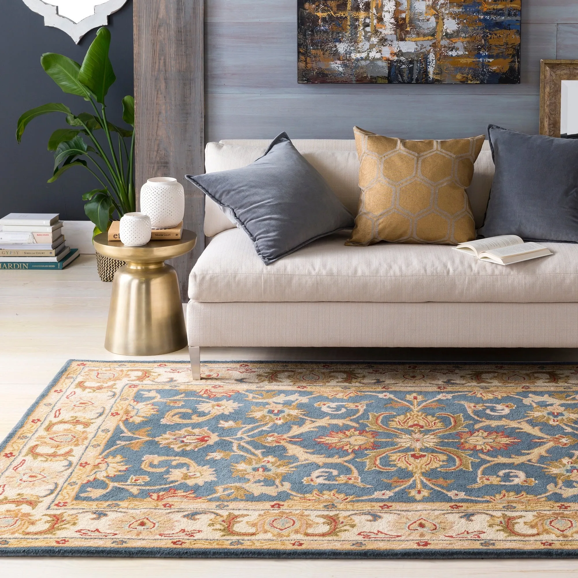 Hand-Tufted Cade Traditonal Bordered Wool Rug