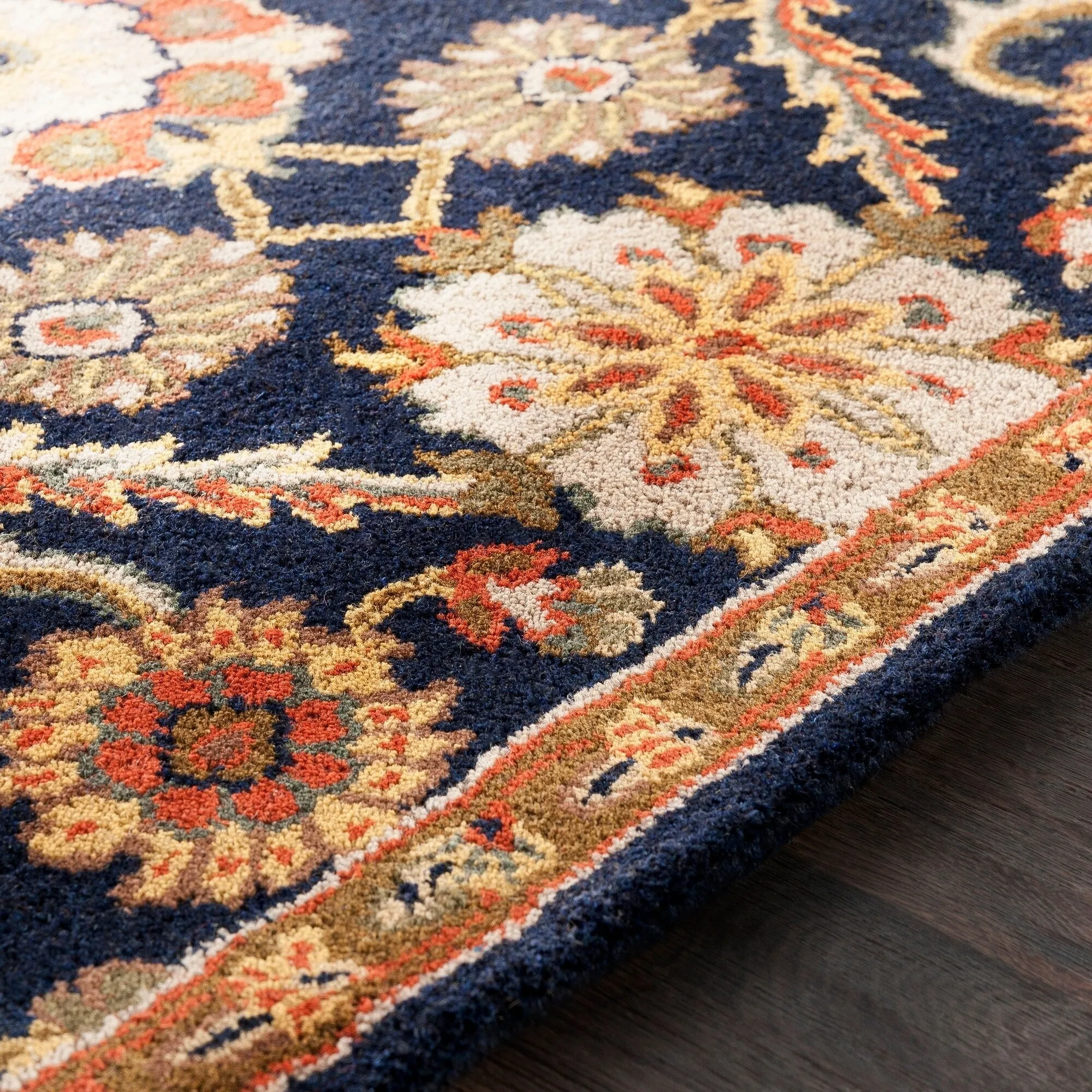 Hand-Tufted Dreux Floral Wool Rug
