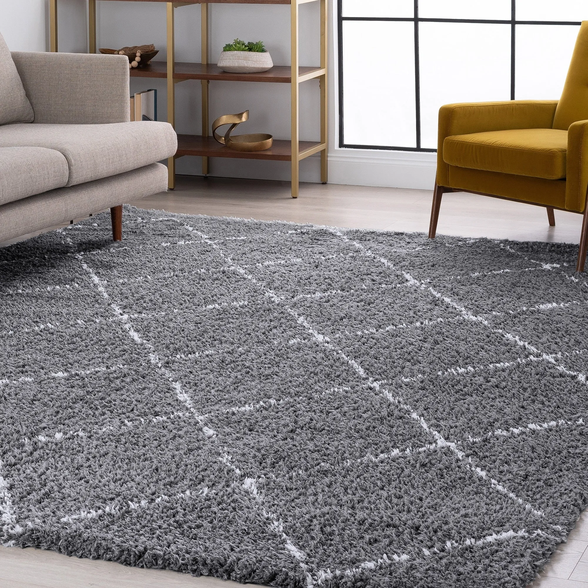 Heartfelt Shag Modern & Contemporary Diamond Indoor Area Rug