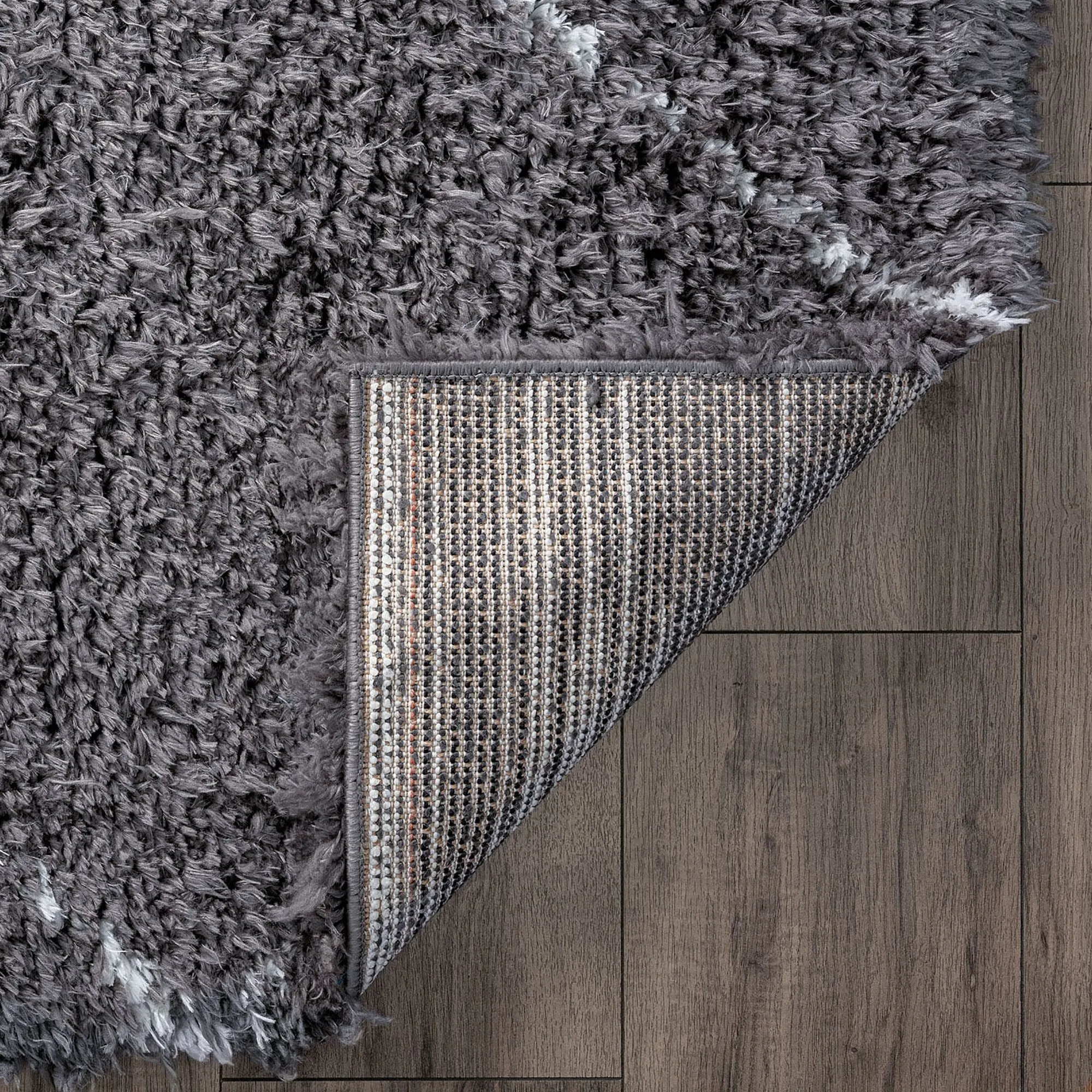 Heartfelt Shag Modern & Contemporary Diamond Indoor Area Rug