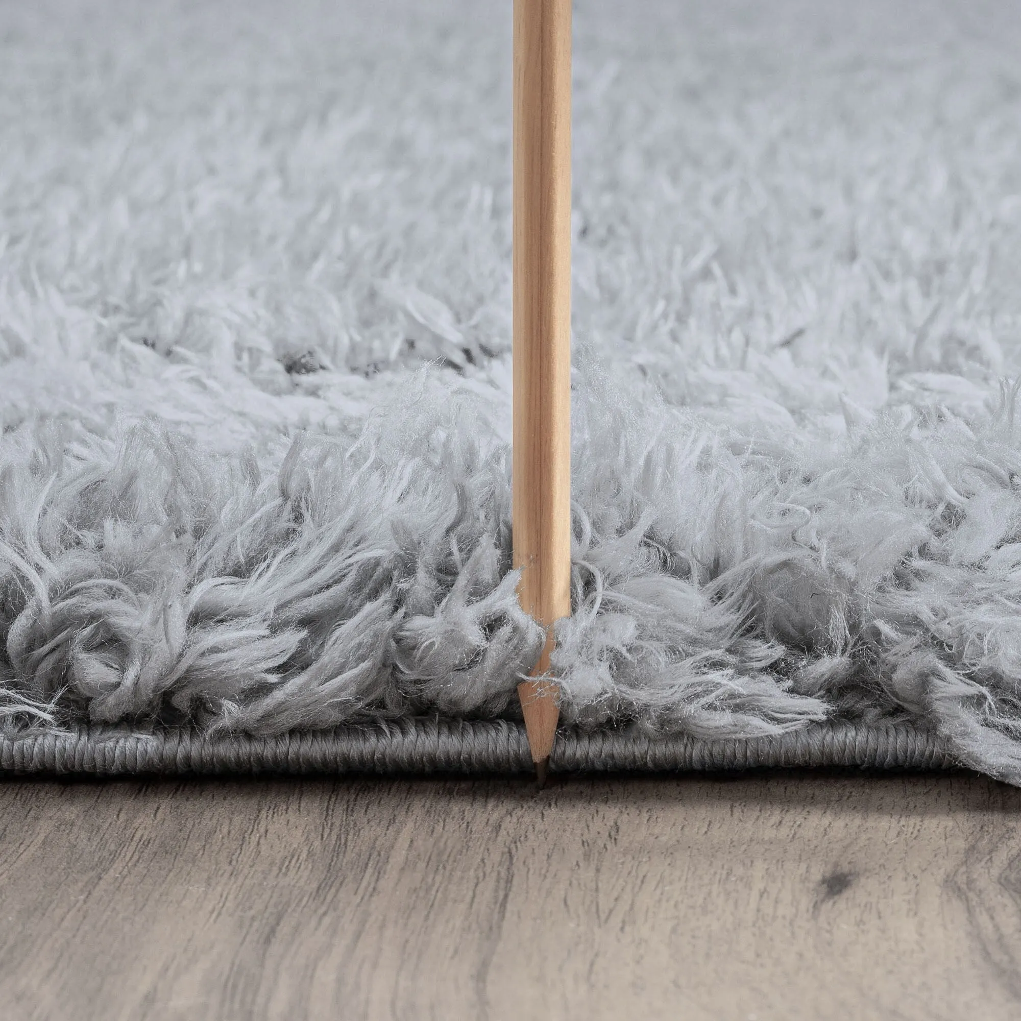 Heartfelt Shag Modern & Contemporary Diamond Indoor Area Rug