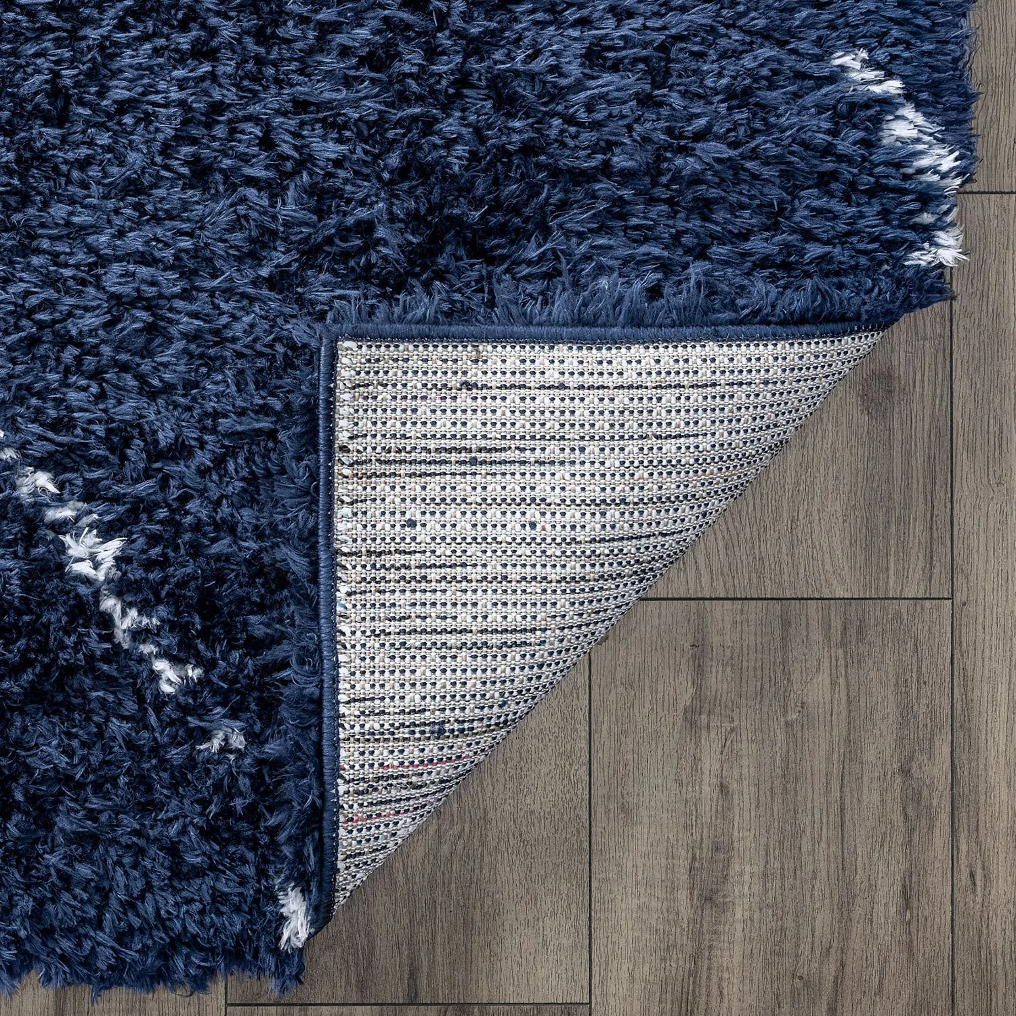 Heartfelt Shag Modern & Contemporary Diamond Indoor Area Rug