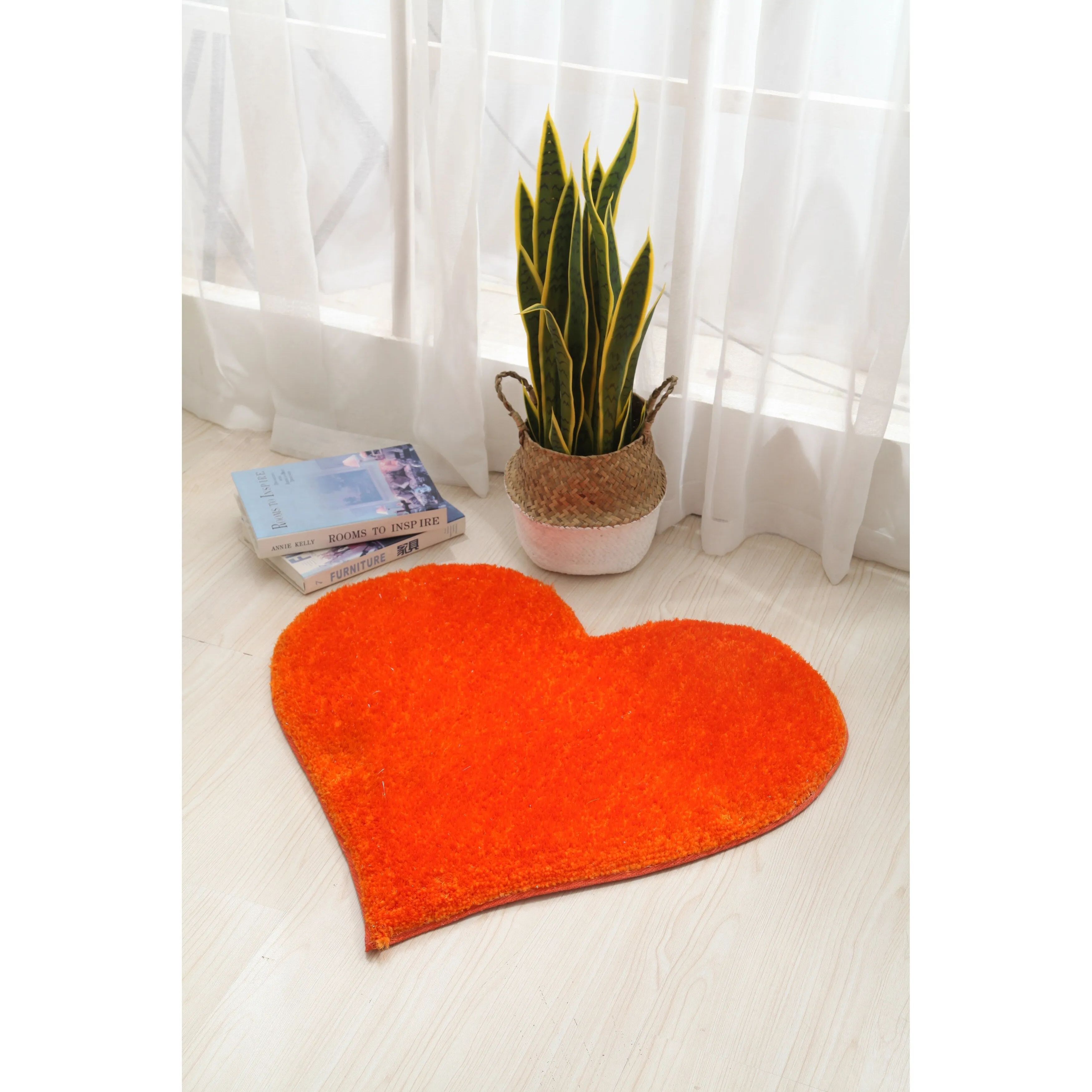 Hearts Collection Hand Woven Shag Area Rug - 24 x 24