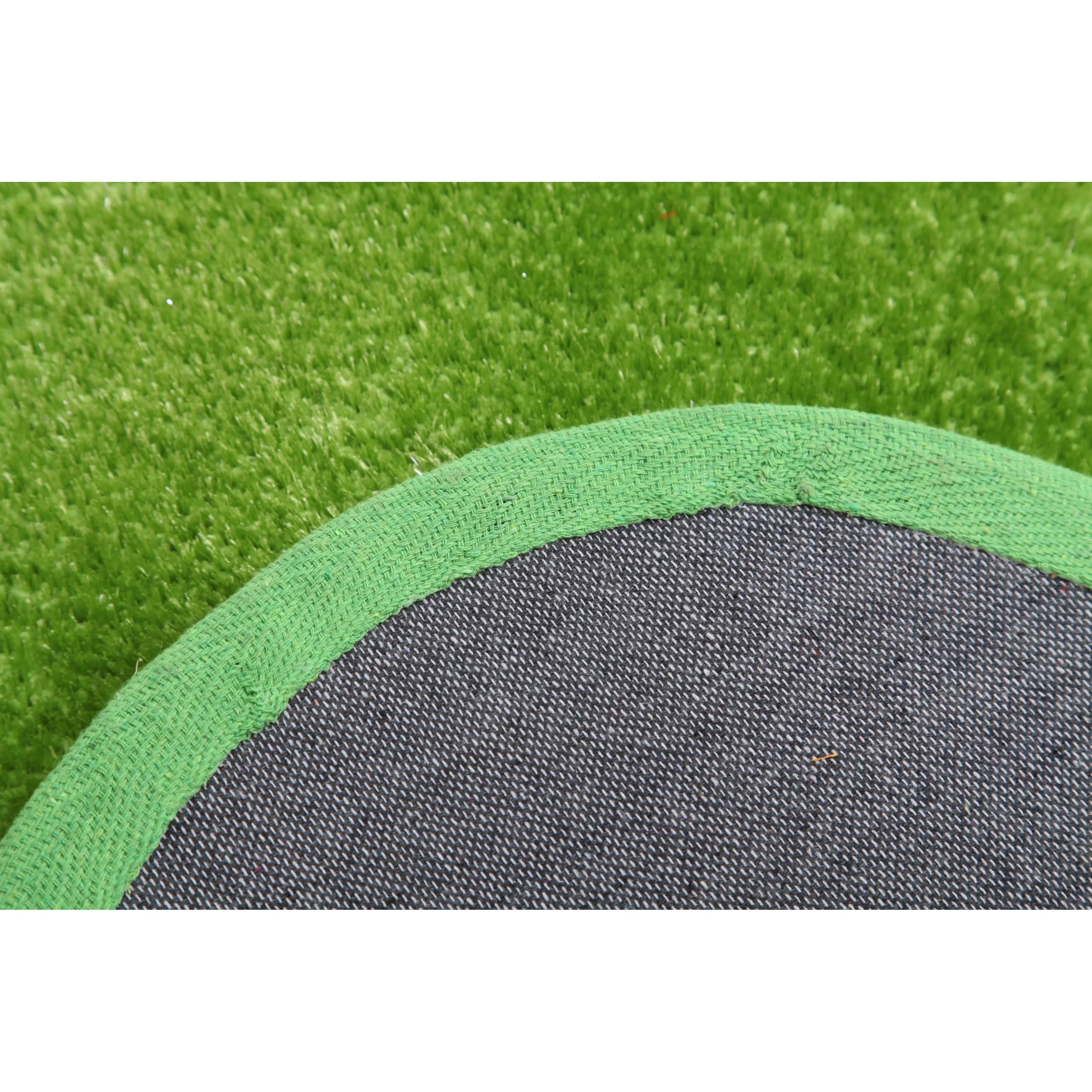 Hearts Collection Hand Woven Shag Area Rug - 24 x 24
