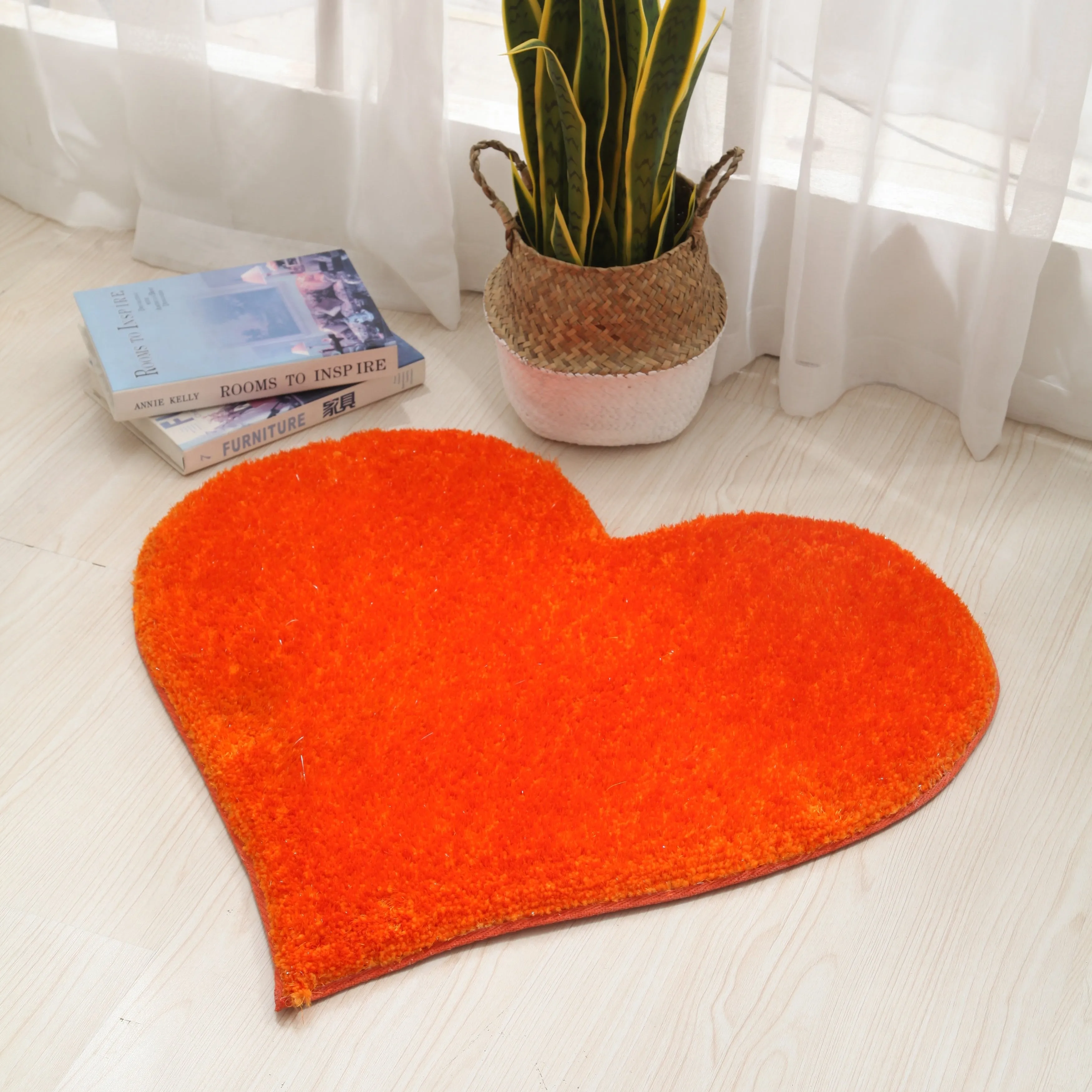 Hearts Collection Hand Woven Shag Area Rug - 24 x 24