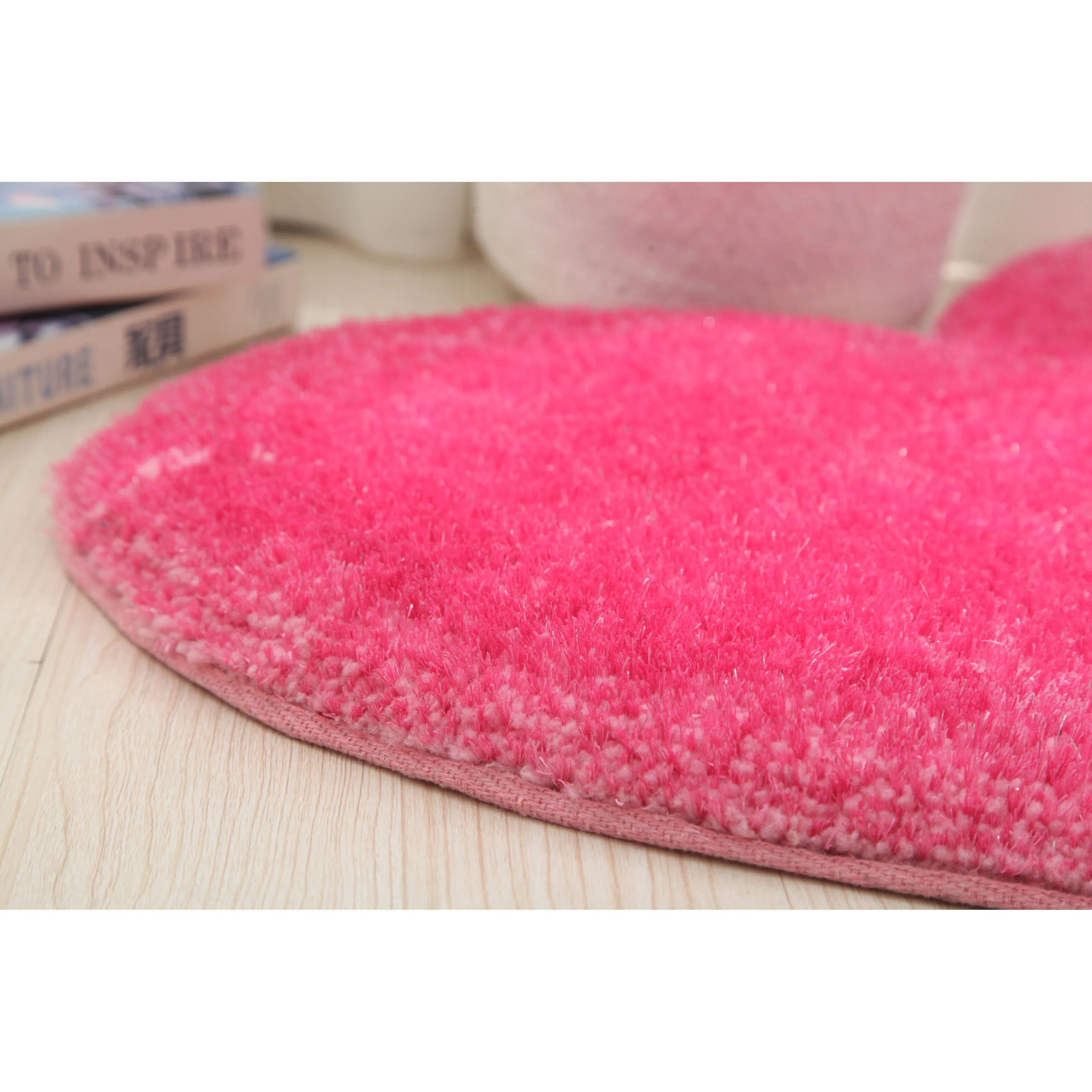 Hearts Collection Hand Woven Shag Area Rug - 24 x 24