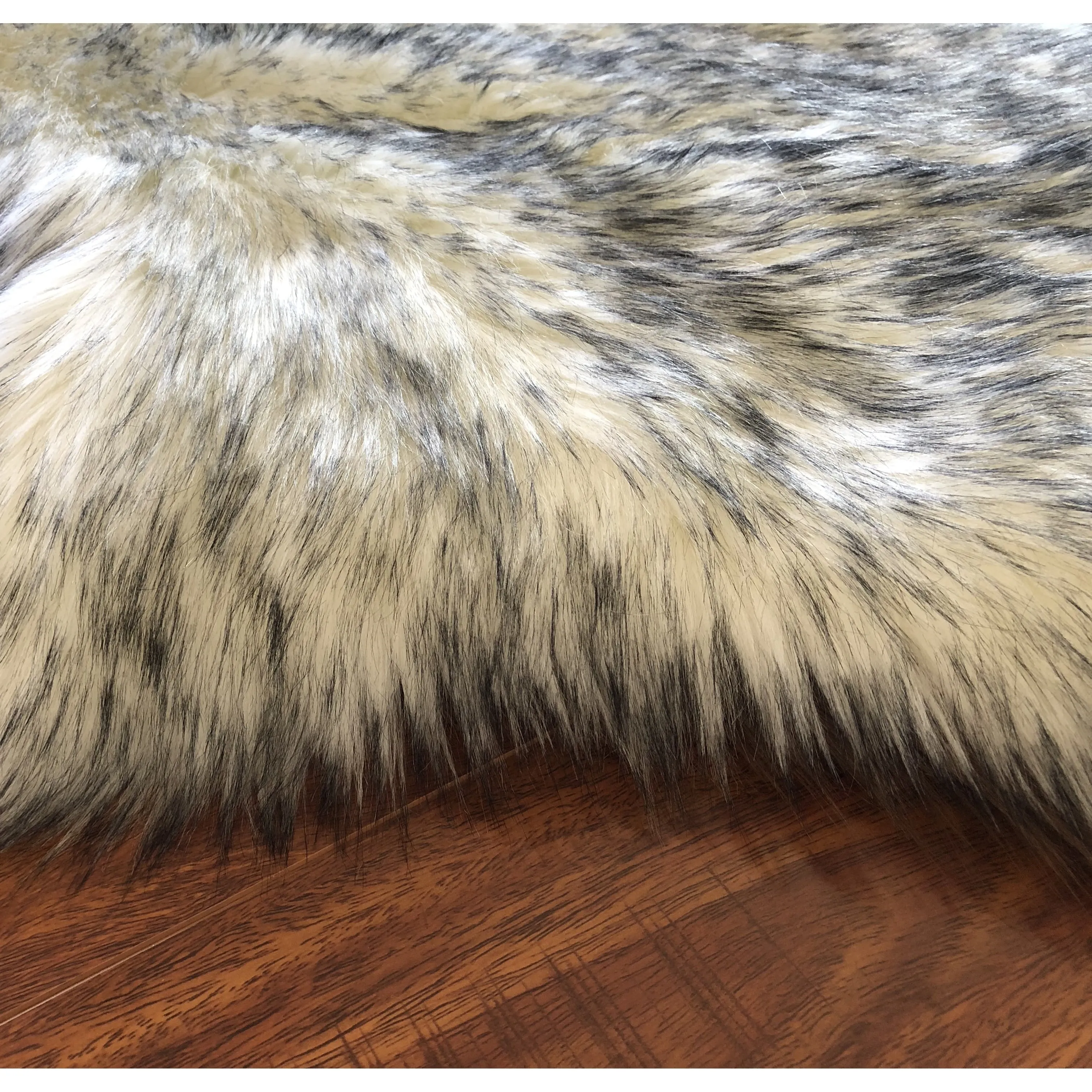 Highland Select Natural Long Wool Sheepskin 4 Pelt Shag Rug - 3'6 x 5'6
