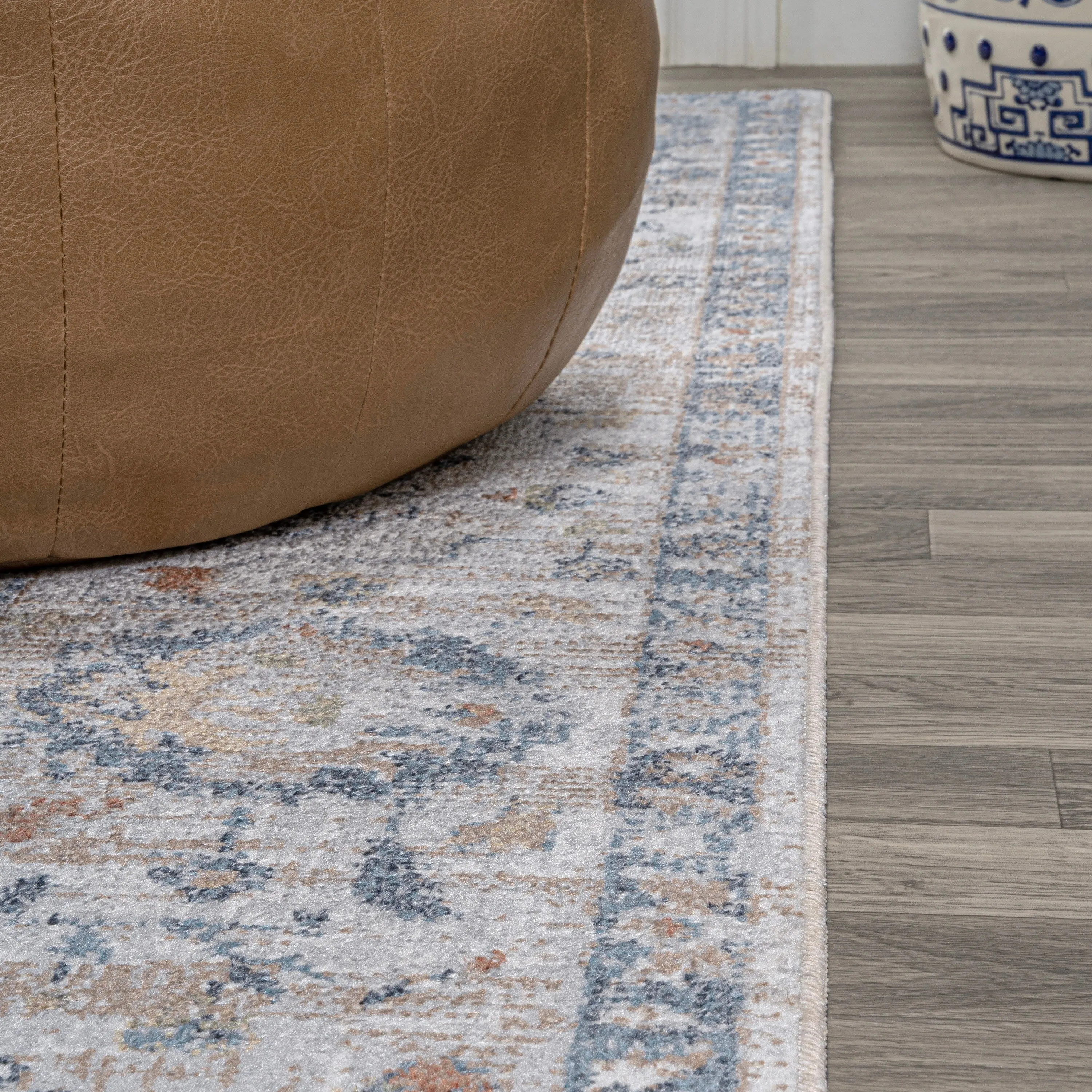 JONATHAN Y Amoeba Rustic Border Low-Pile Machine-Washable Area Rug