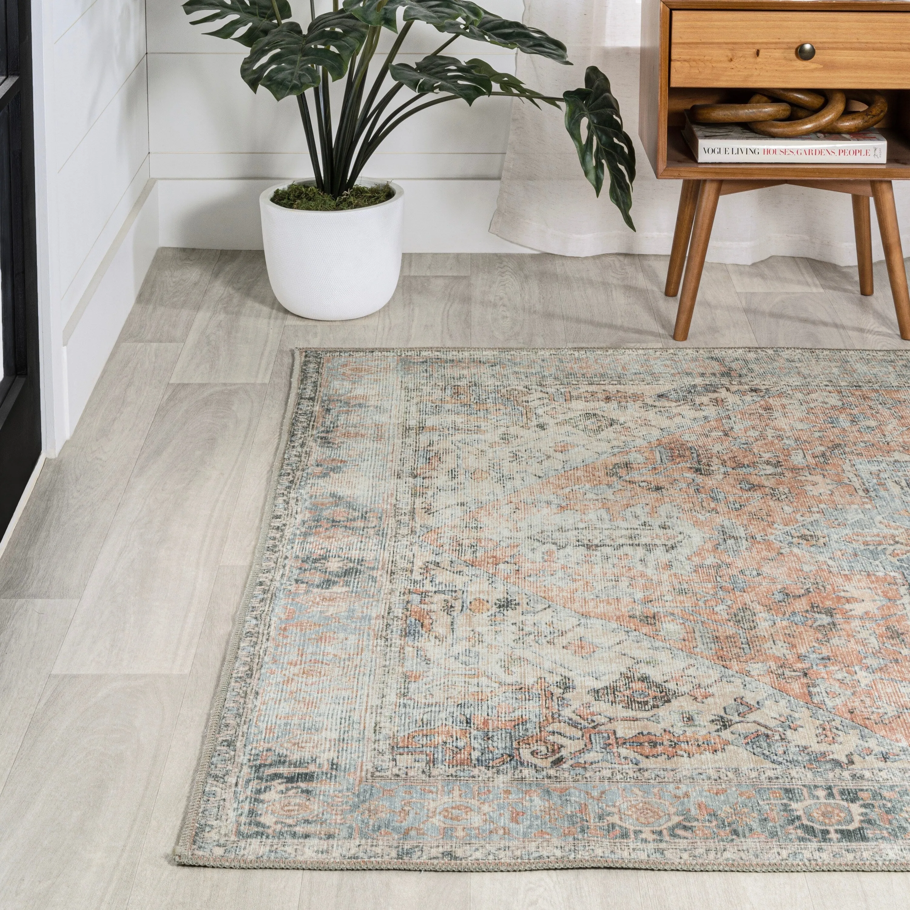 JONATHAN Y Bausch Distressed Medallion Chenille Machine-Washable Area Rug